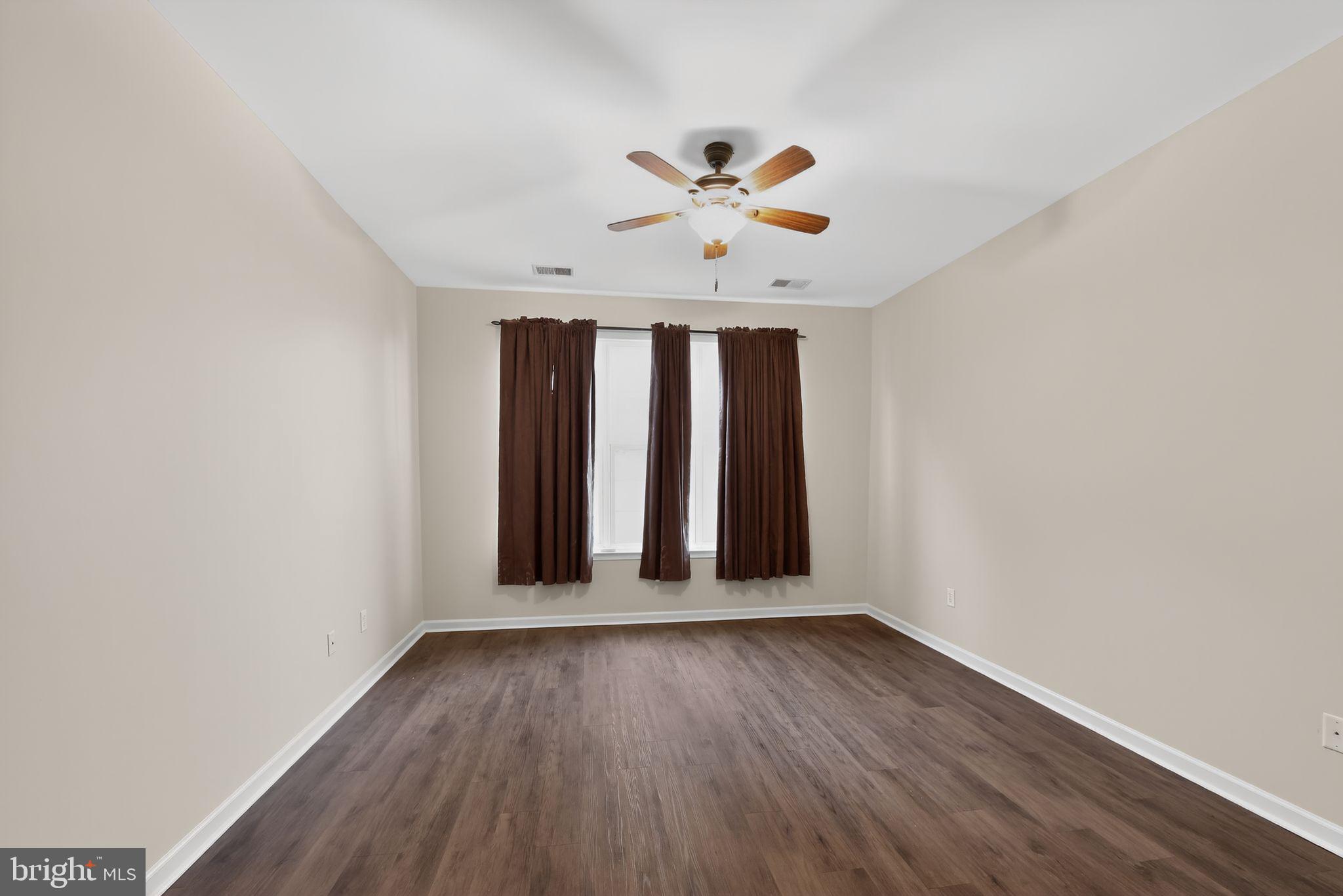 VILLAGES AT HILLVIEW - Residential