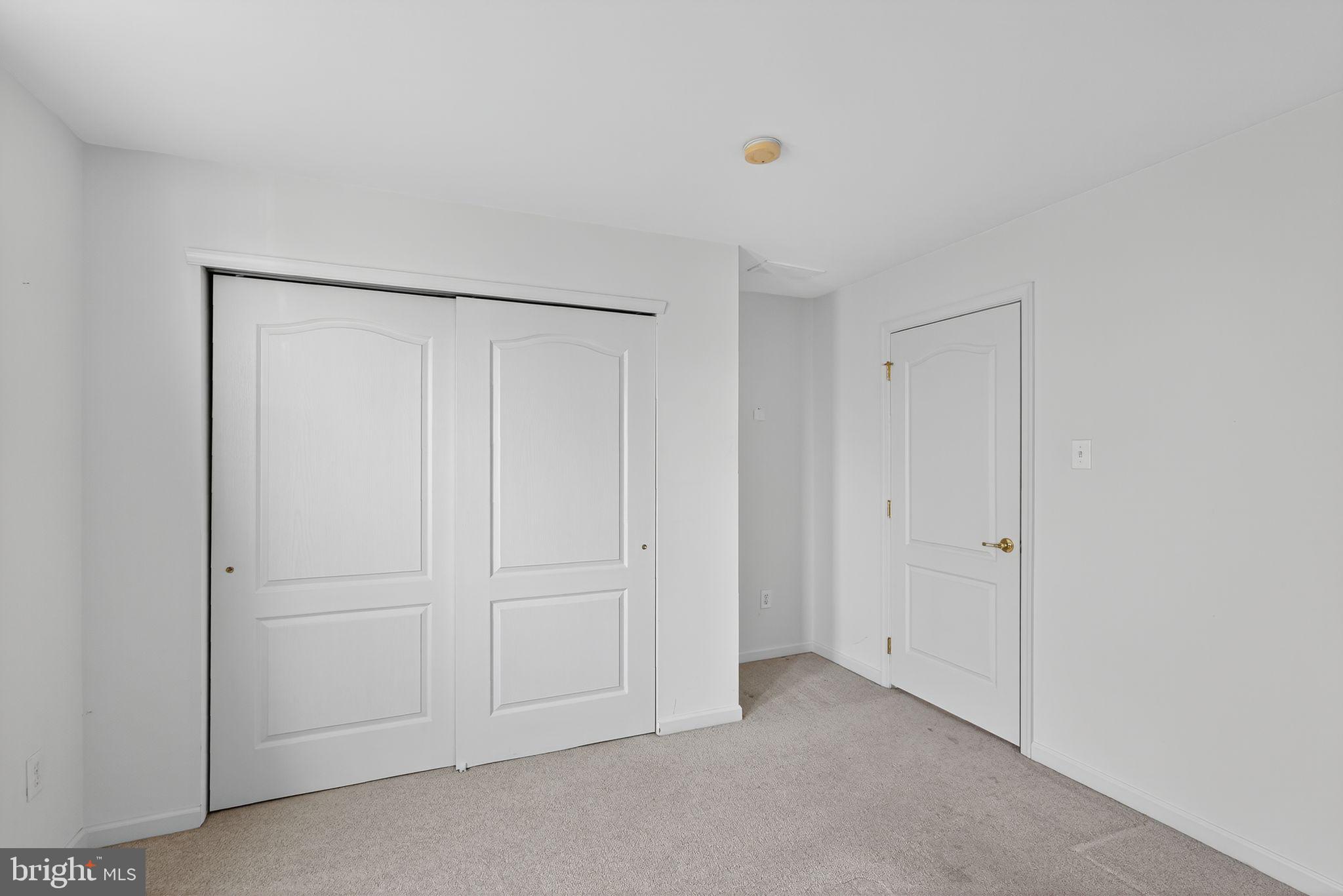 VILLAGES AT HILLVIEW - Residential