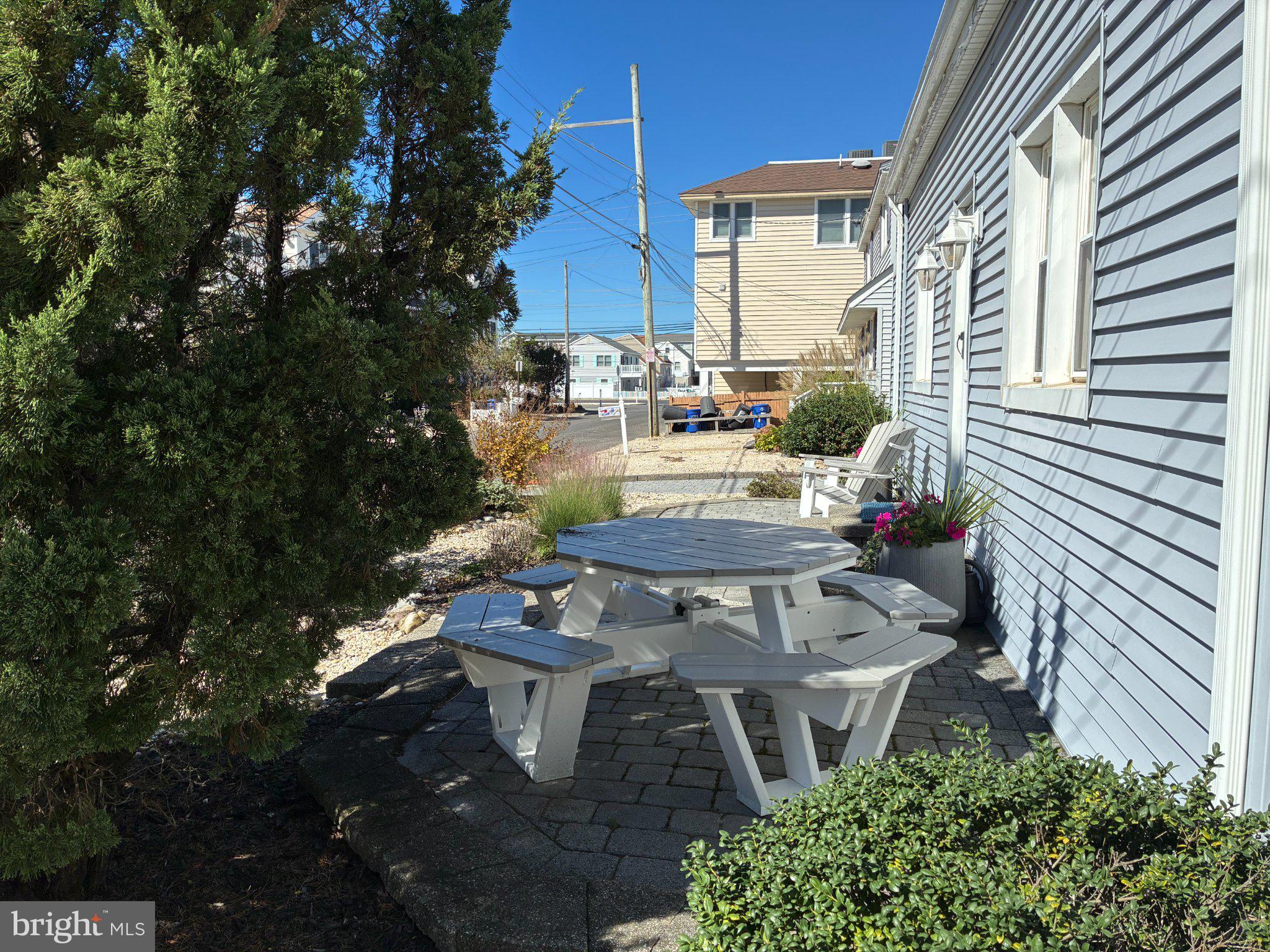 9 MERMAID LANE E