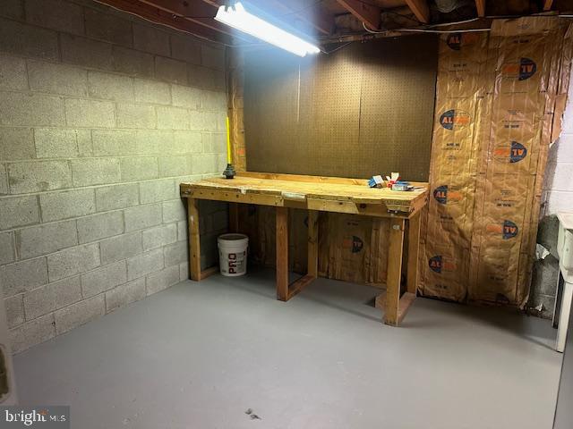 NORTH GATE HALL - Residential Lease