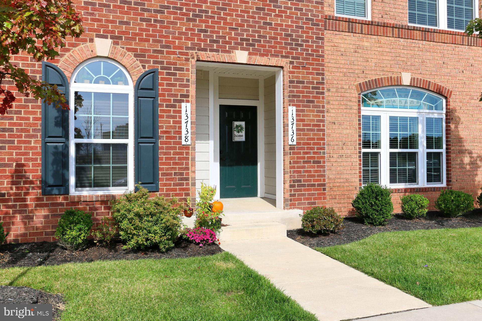 DISCOVERY SQUARE - Residential