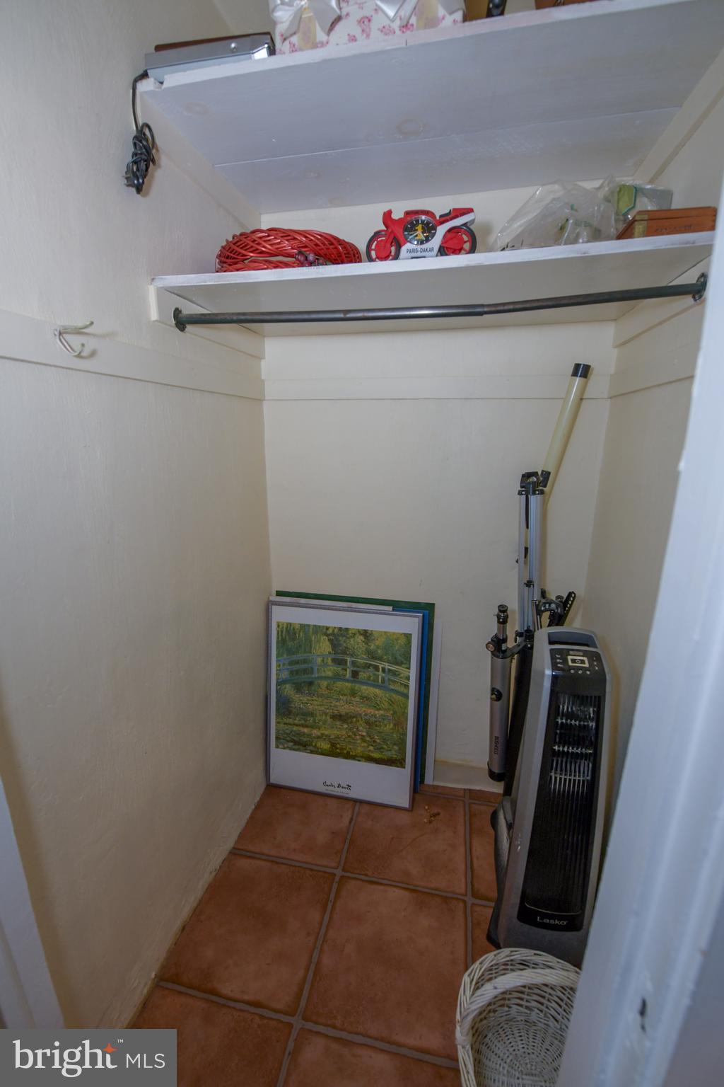 BRIDESBURG - Residential