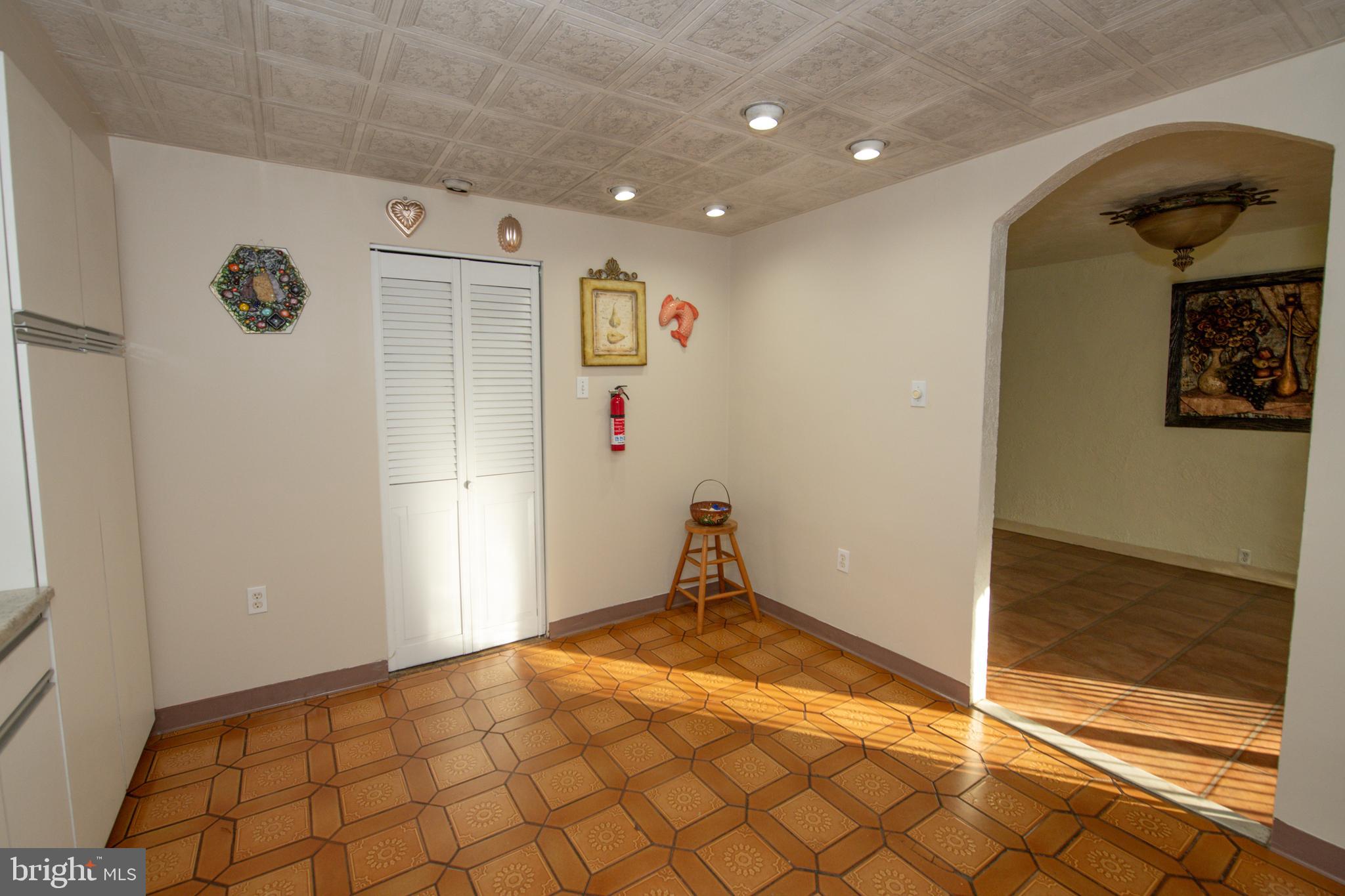 BRIDESBURG - Residential