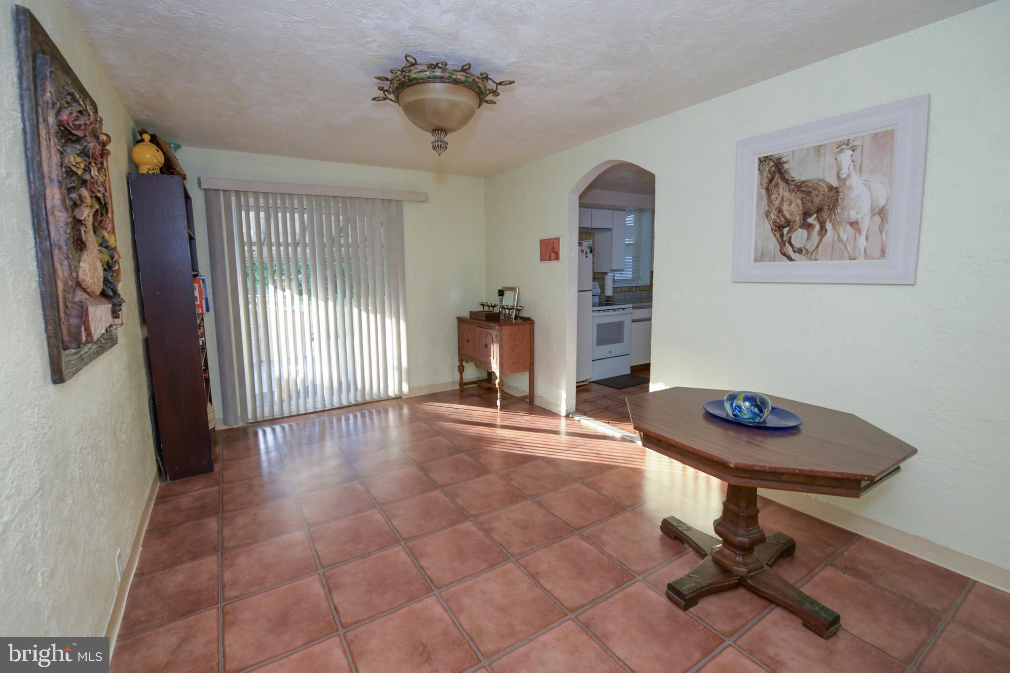 BRIDESBURG - Residential