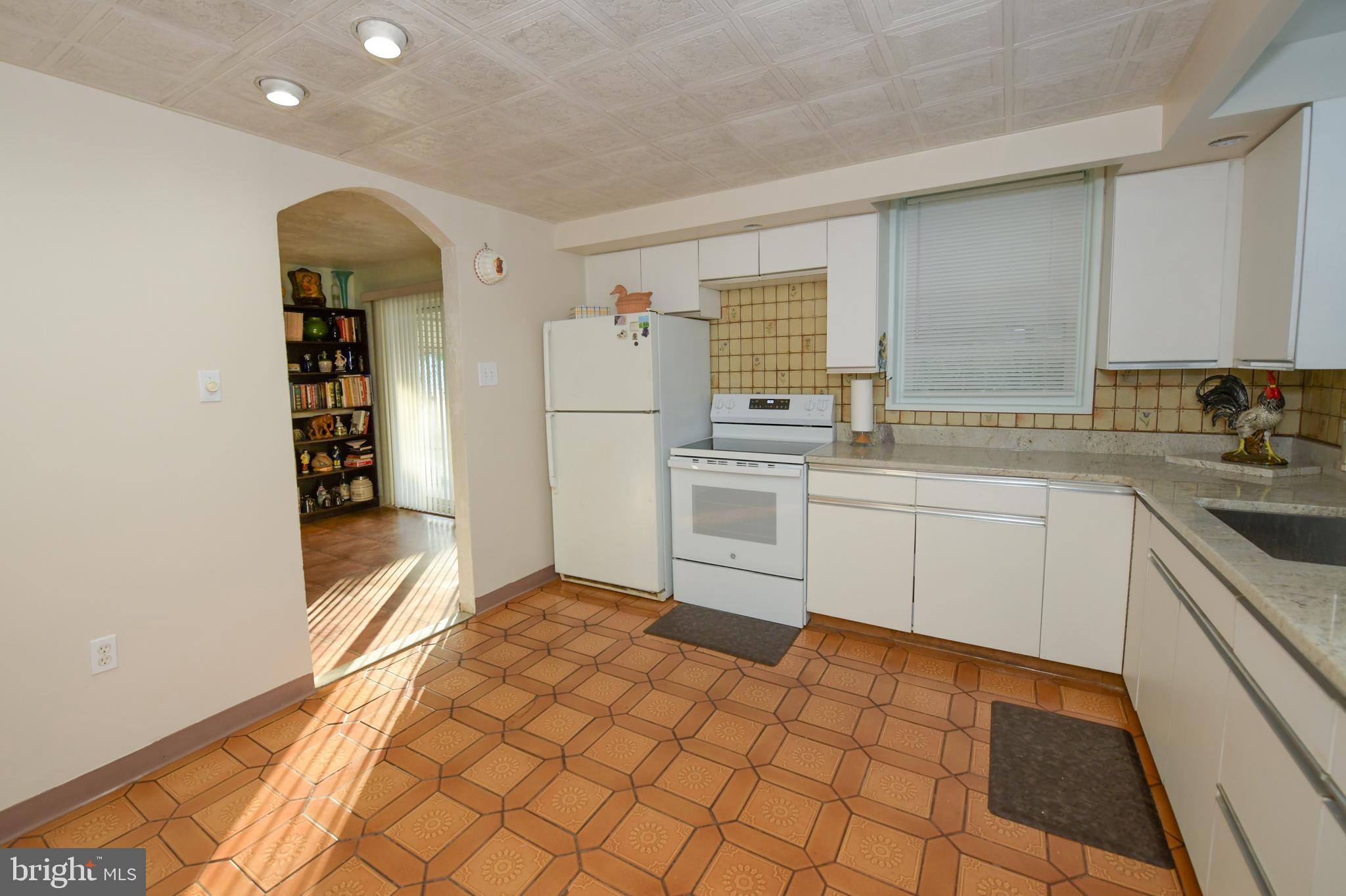 BRIDESBURG - Residential