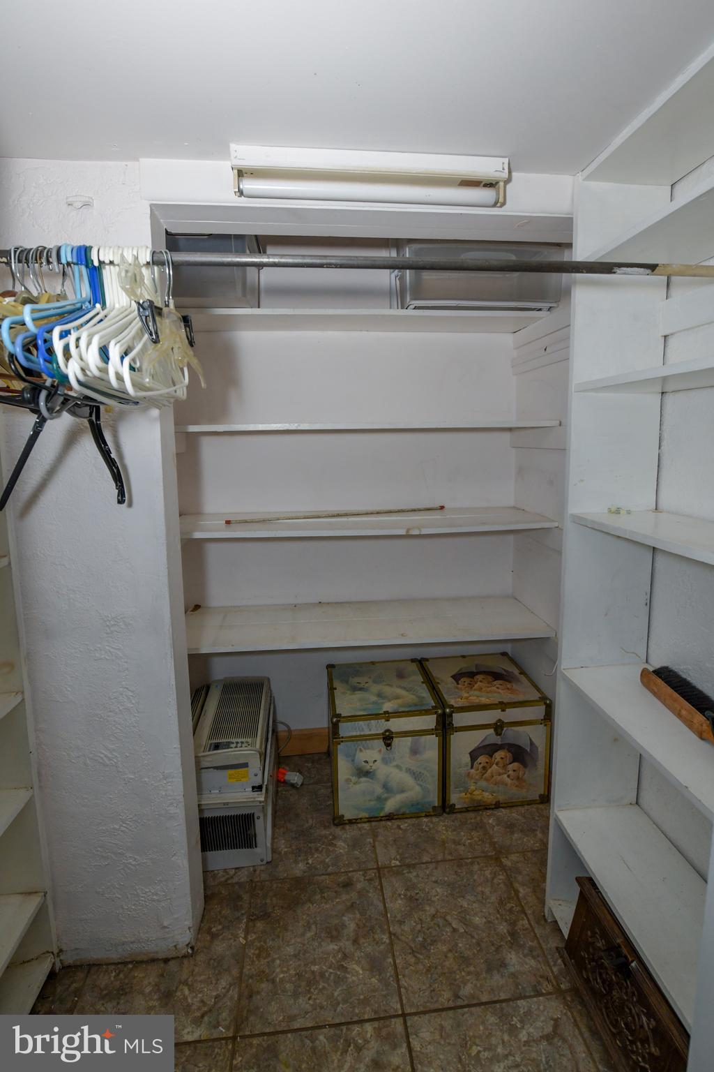 BRIDESBURG - Residential