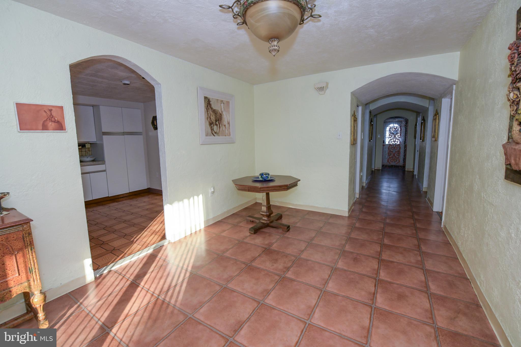 BRIDESBURG - Residential