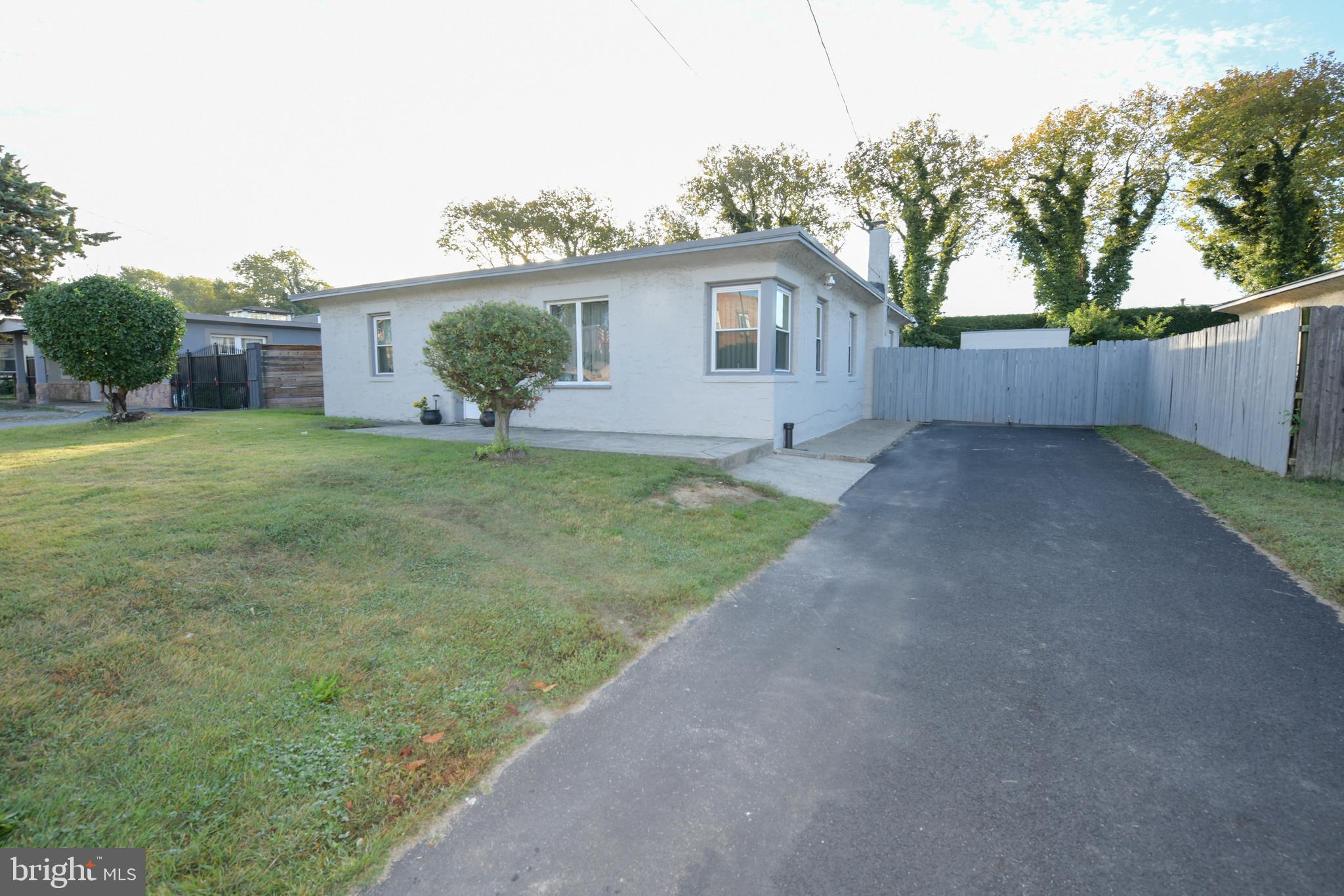 BRIDESBURG - Residential