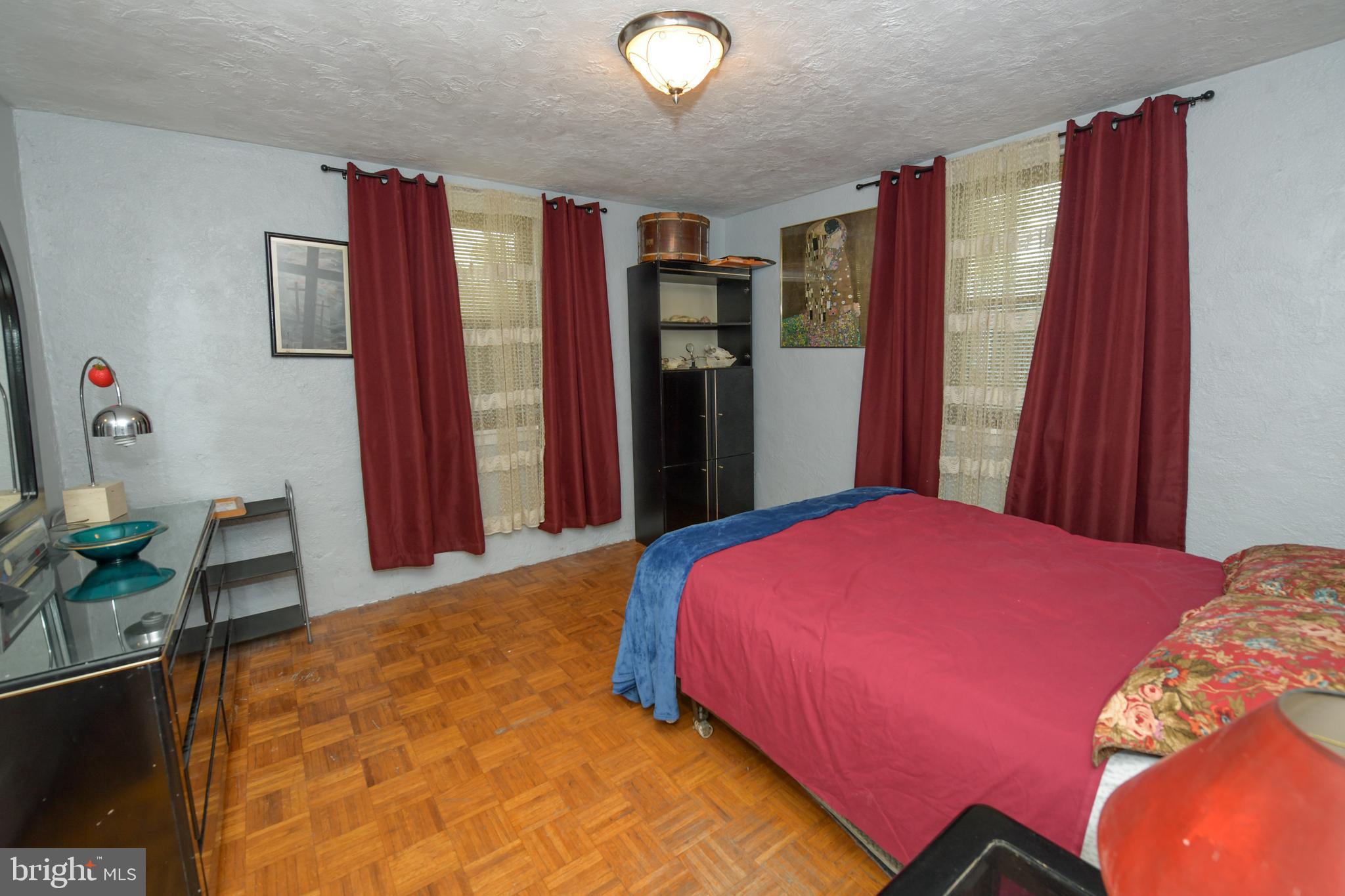 BRIDESBURG - Residential