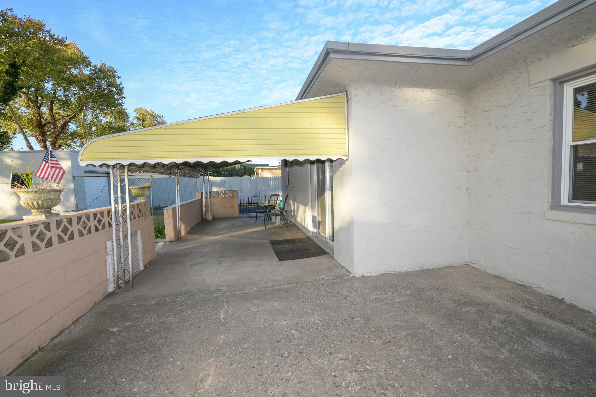 BRIDESBURG - Residential