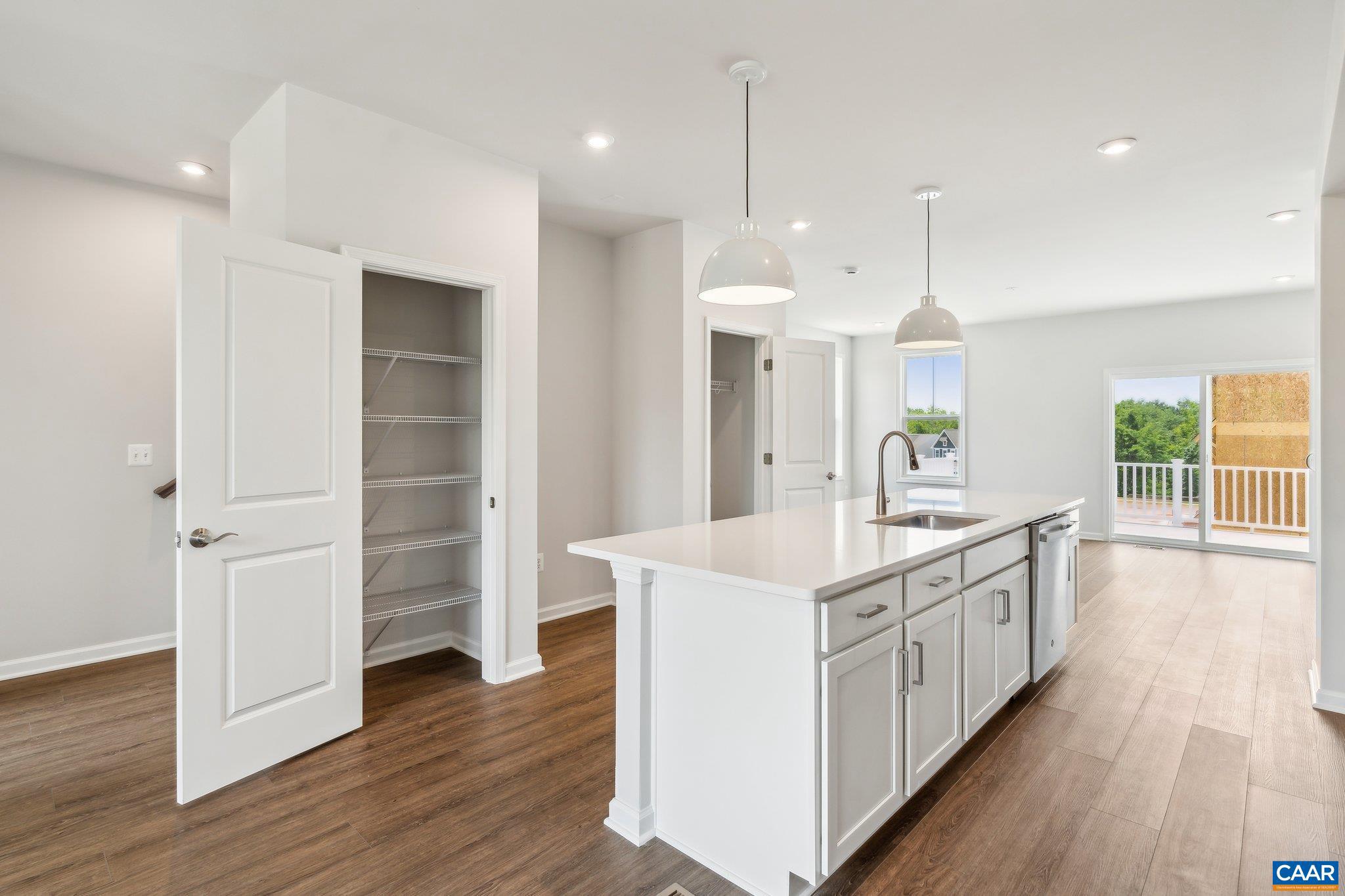 PLEASANT GREEN - Residential