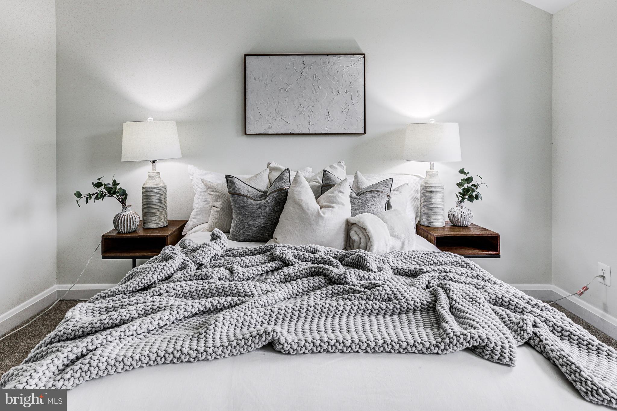 GLEN OAKS - Residential