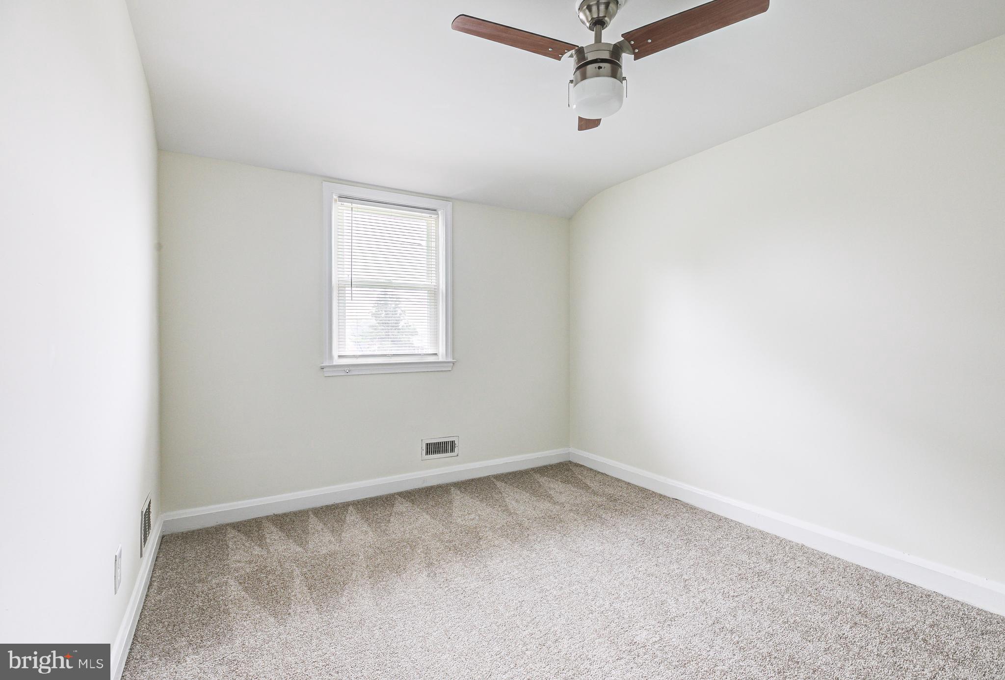 GLEN OAKS - Residential