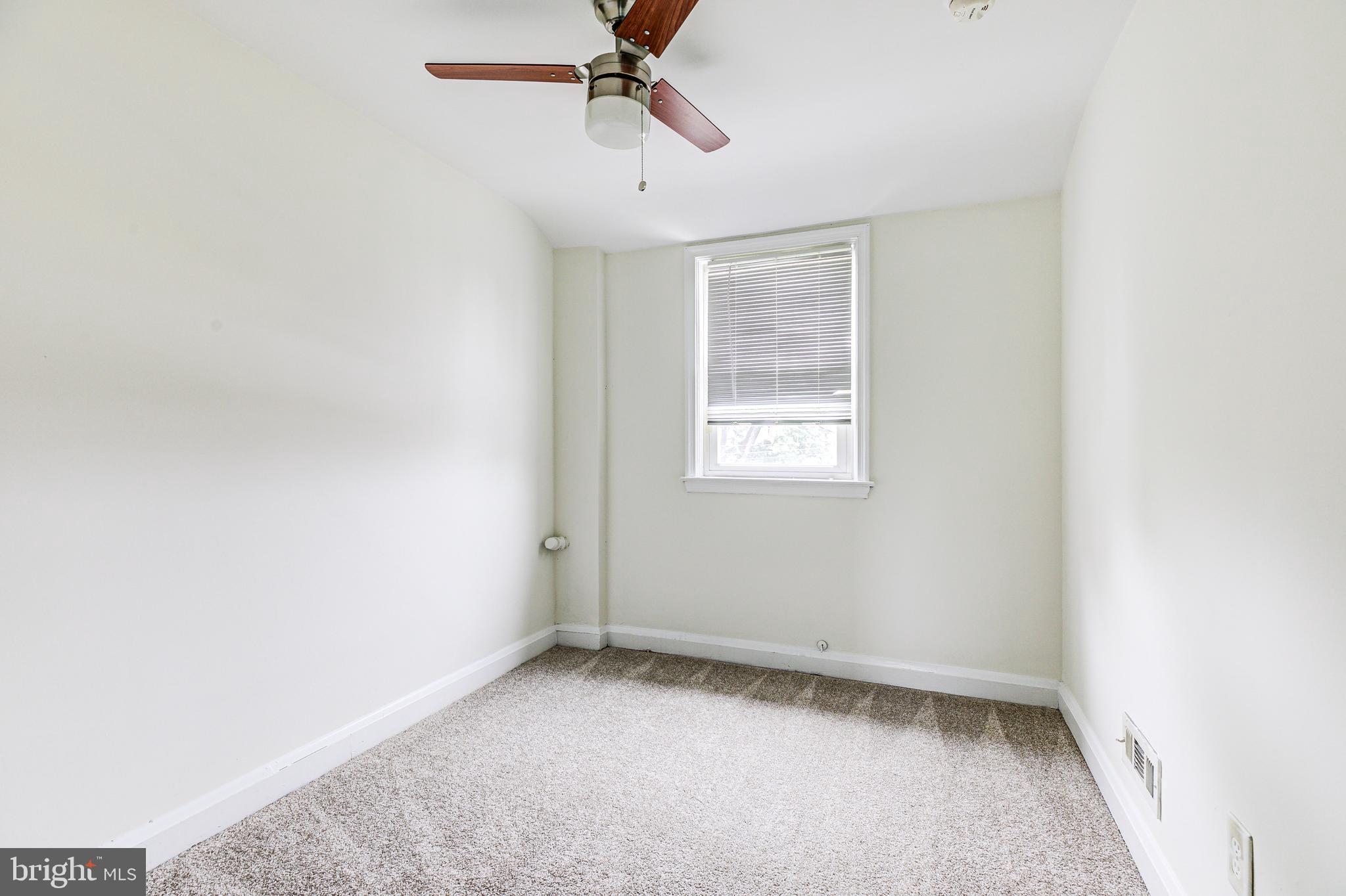 GLEN OAKS - Residential