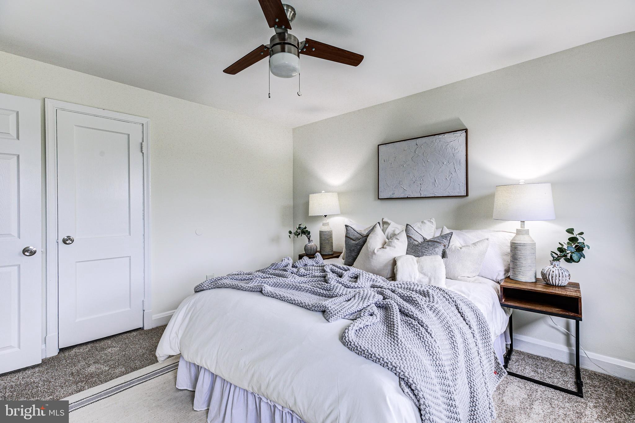 GLEN OAKS - Residential