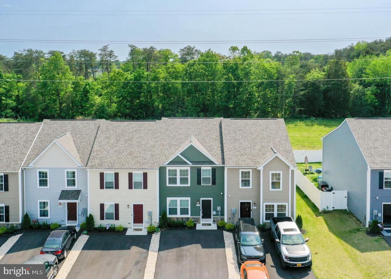 WHISPERING PINES - Residential Lease