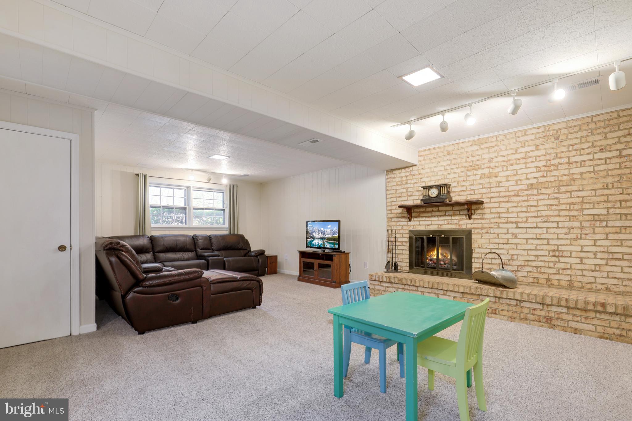 CLEARVIEW HEIGHTS - Residential