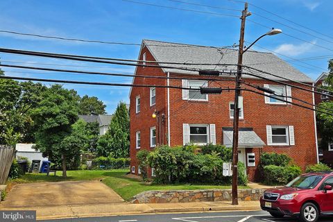 2605 N PERSHING DRIVE ARLINGTON VA 22201