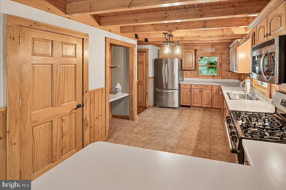 SUGARLOAF ESTATES - Residential