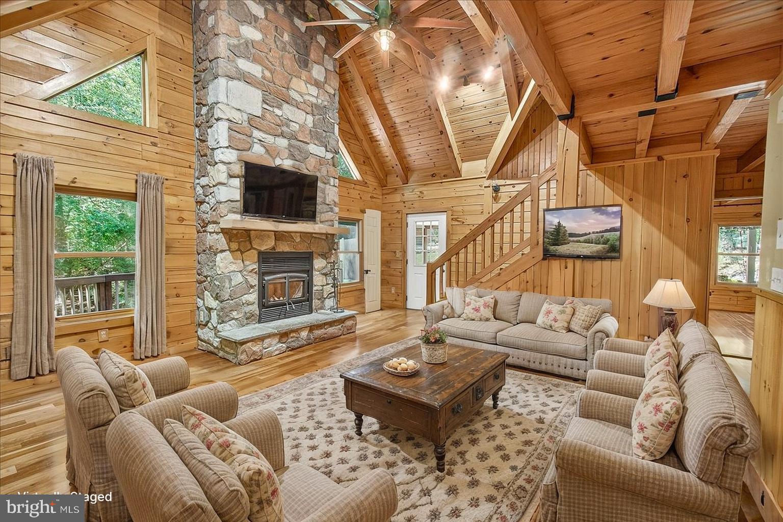 SUGARLOAF ESTATES - Residential