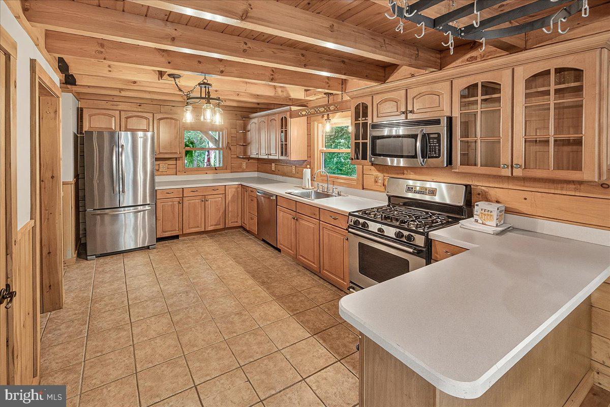 SUGARLOAF ESTATES - Residential