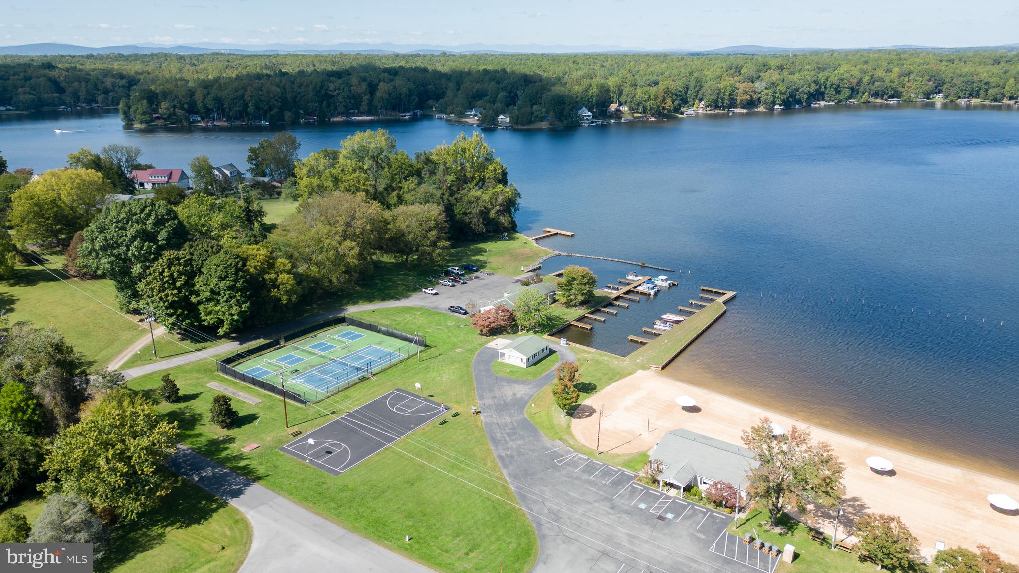 BLUE RIDGE SHORES - Residential