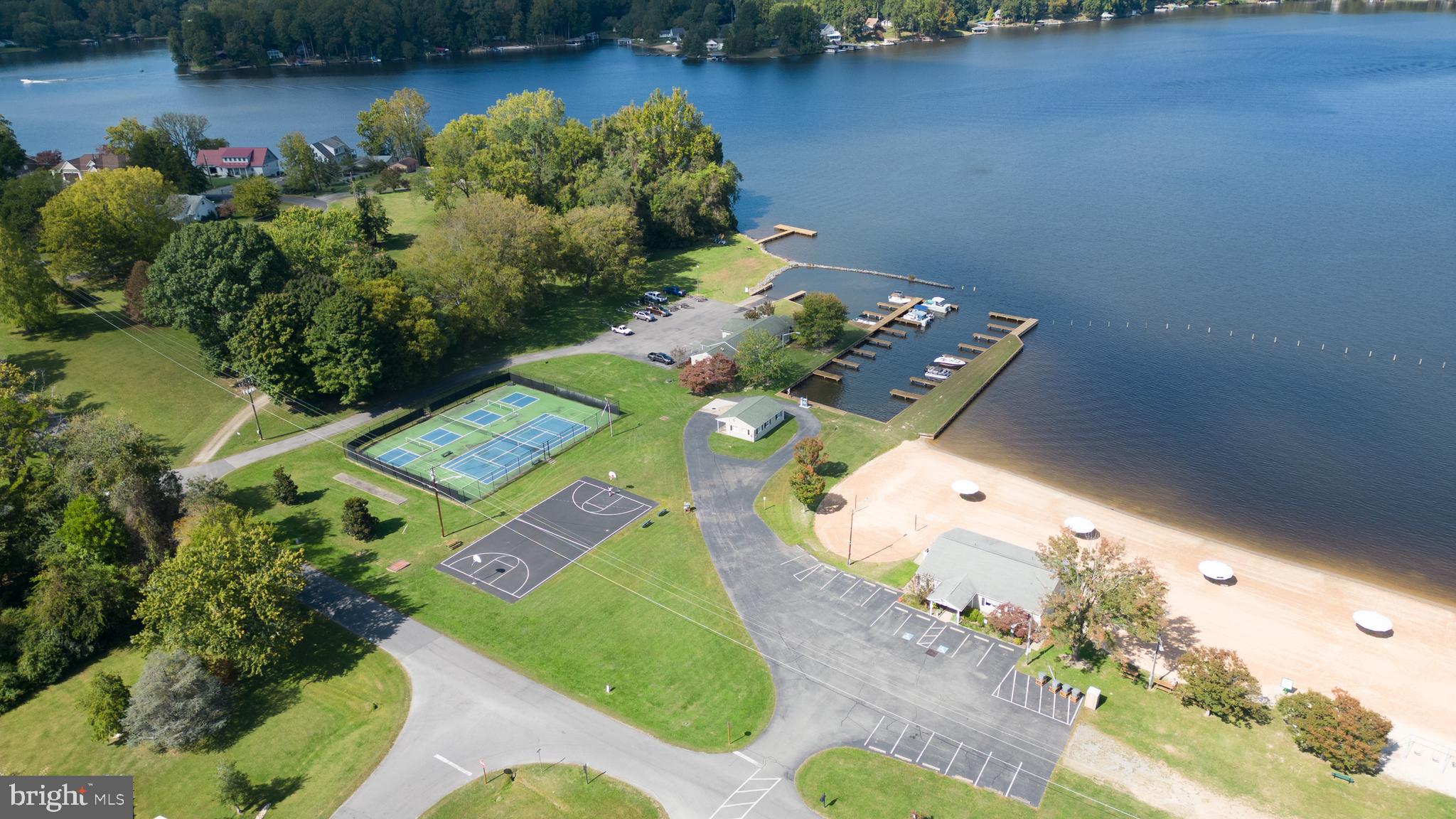 BLUE RIDGE SHORES - Residential