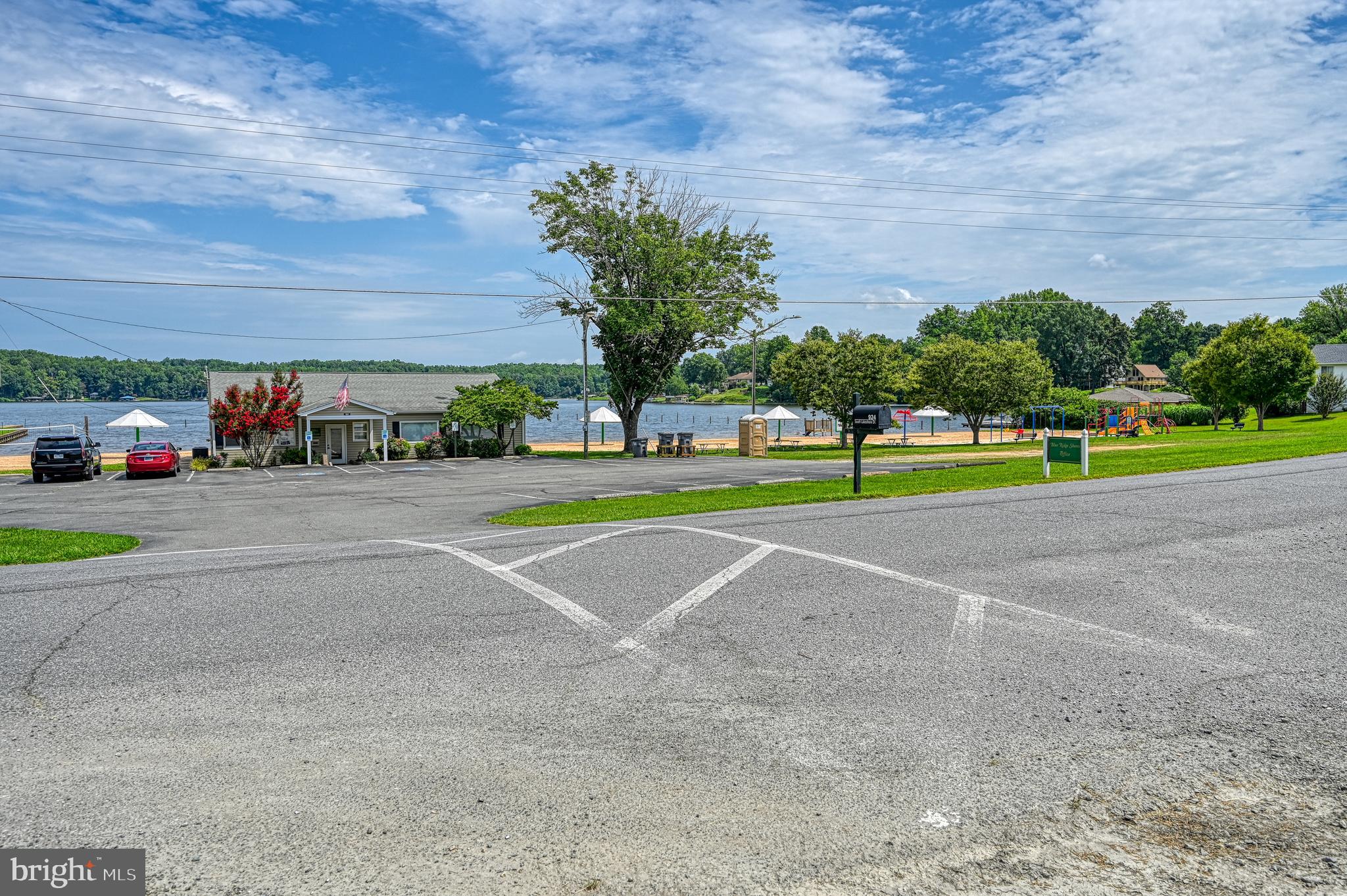 BLUE RIDGE SHORES - Residential