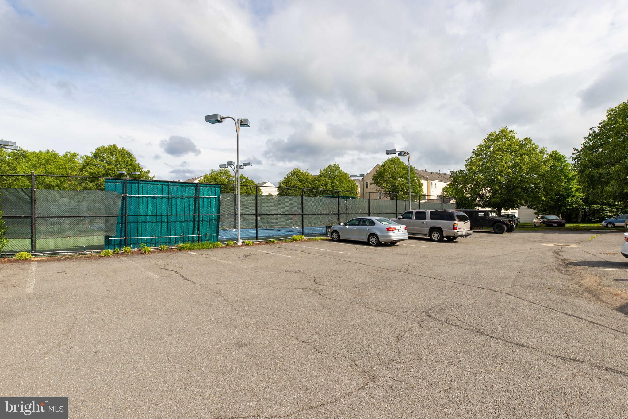 SOUTH RIDING - Residential