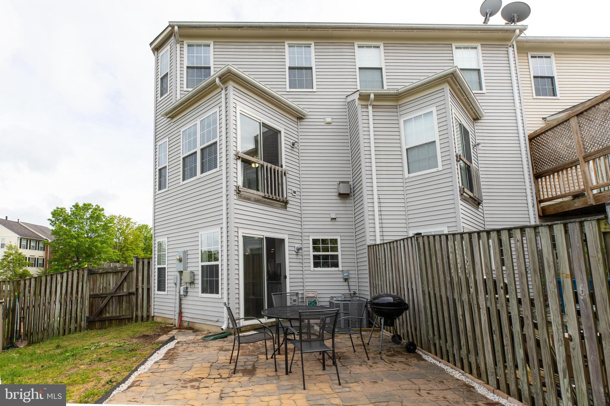 SOUTH RIDING - Residential