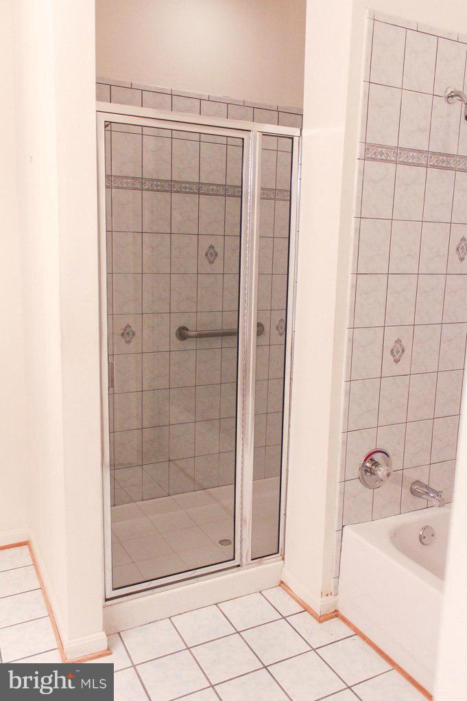 CAMERON GROVE CONDO VIII - Residential