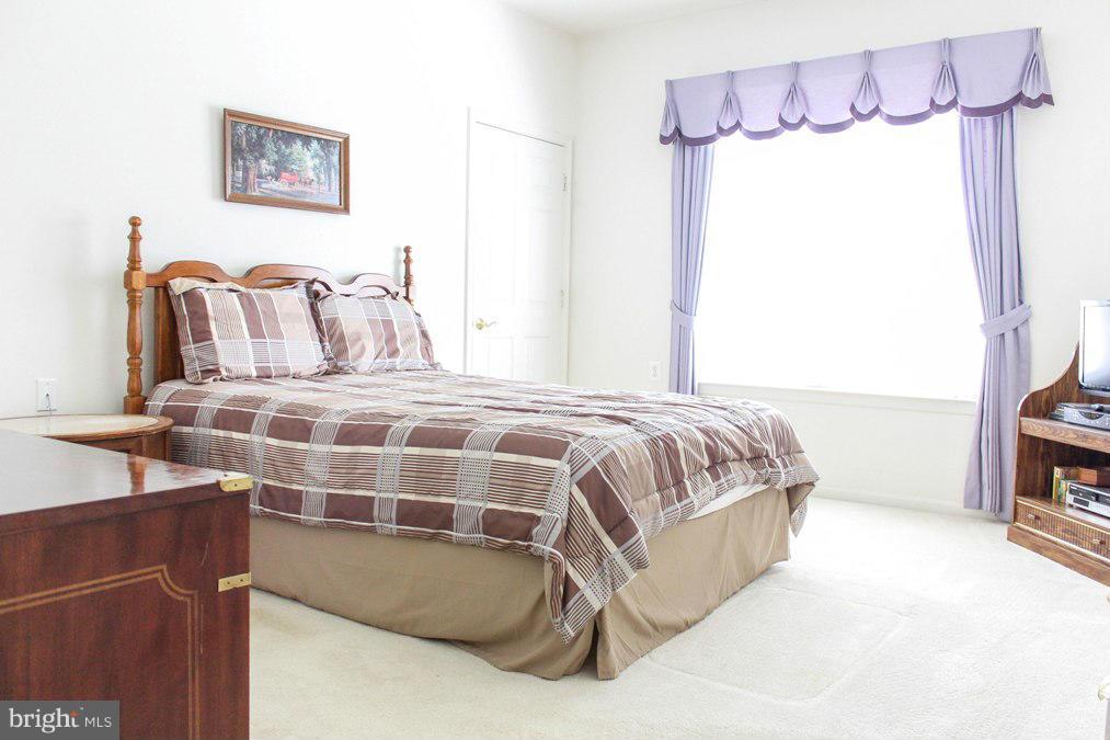 CAMERON GROVE CONDO VIII - Residential