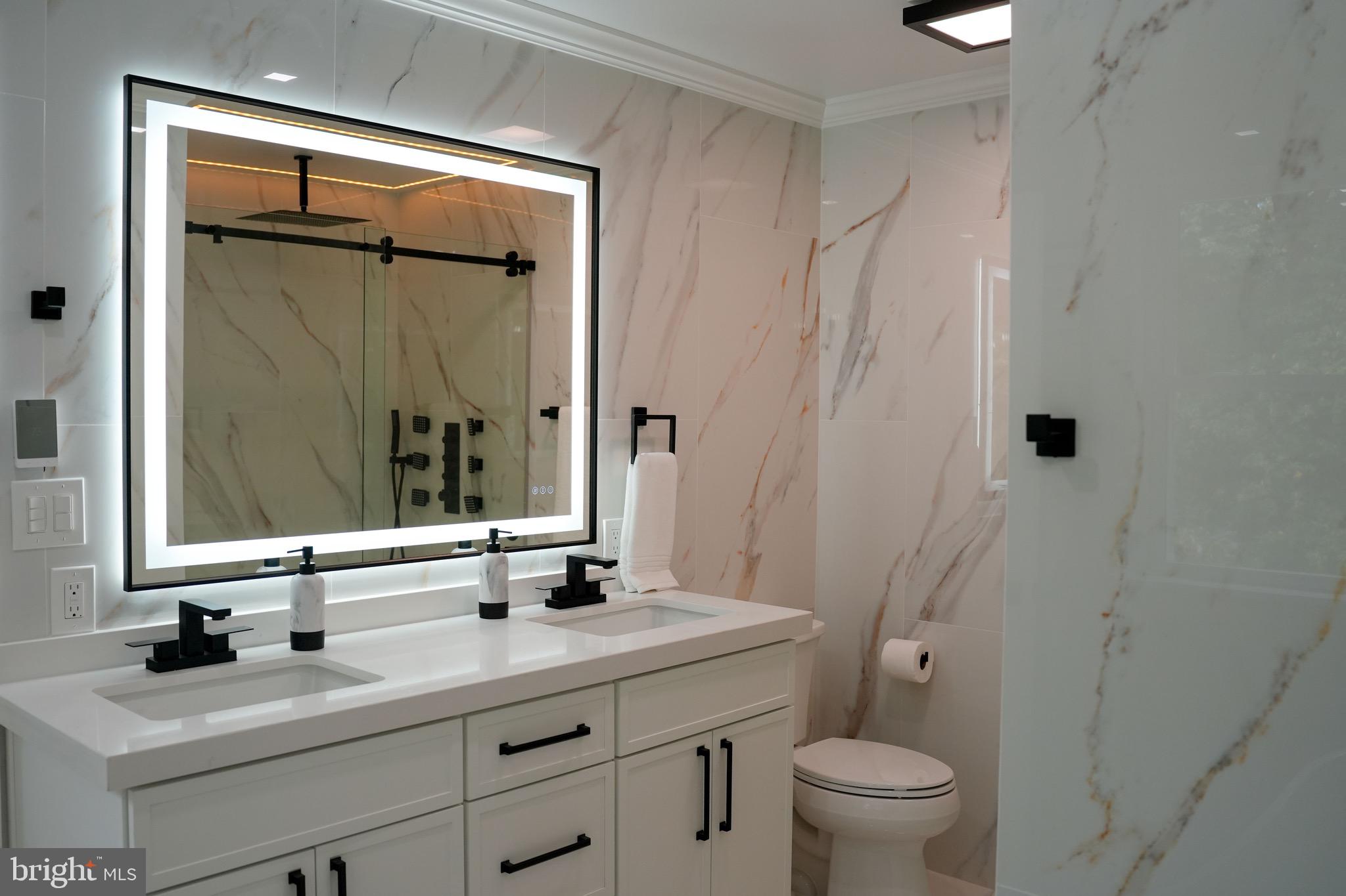 WEST GATE VIL - Residential