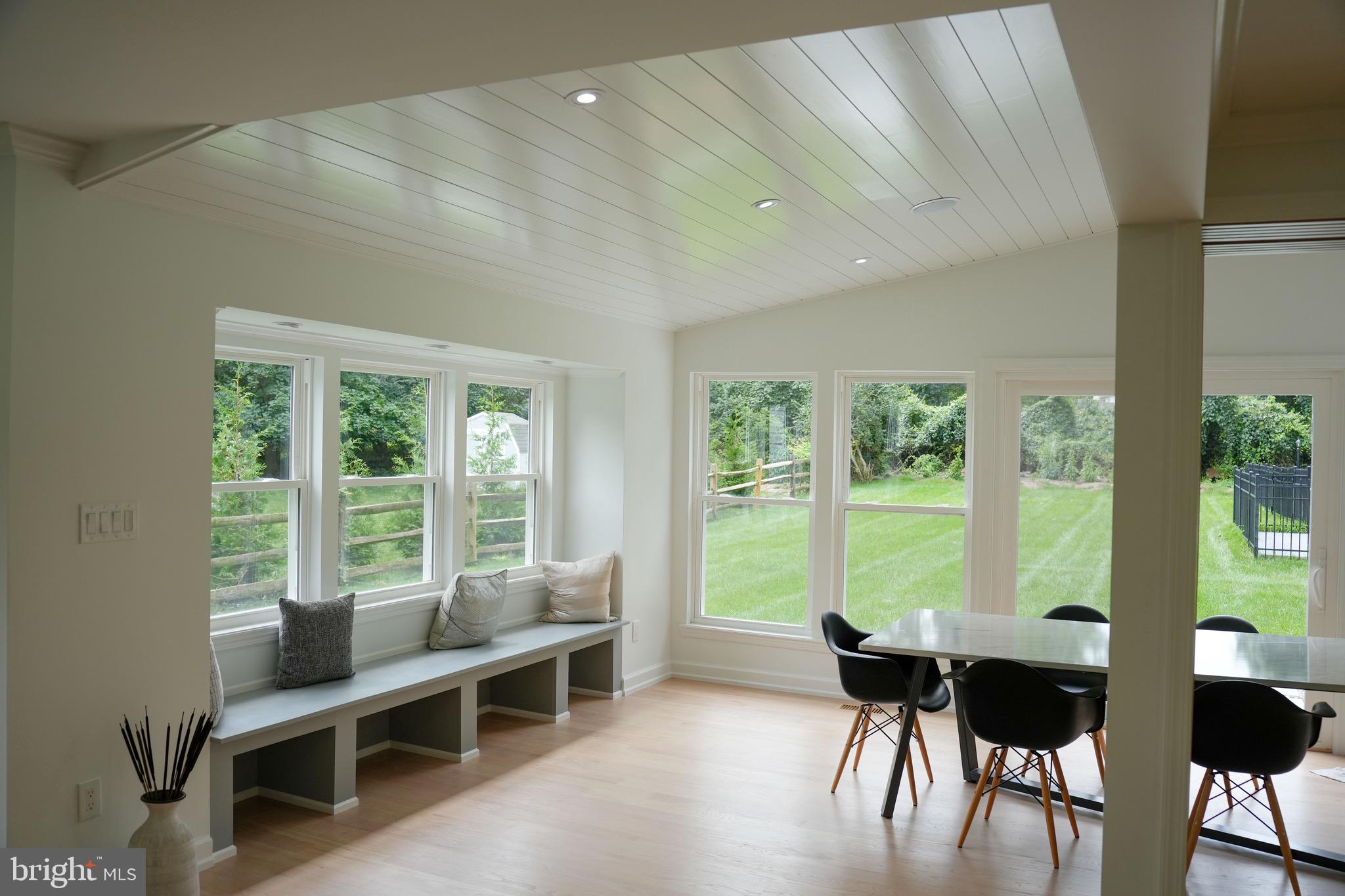 WEST GATE VIL - Residential