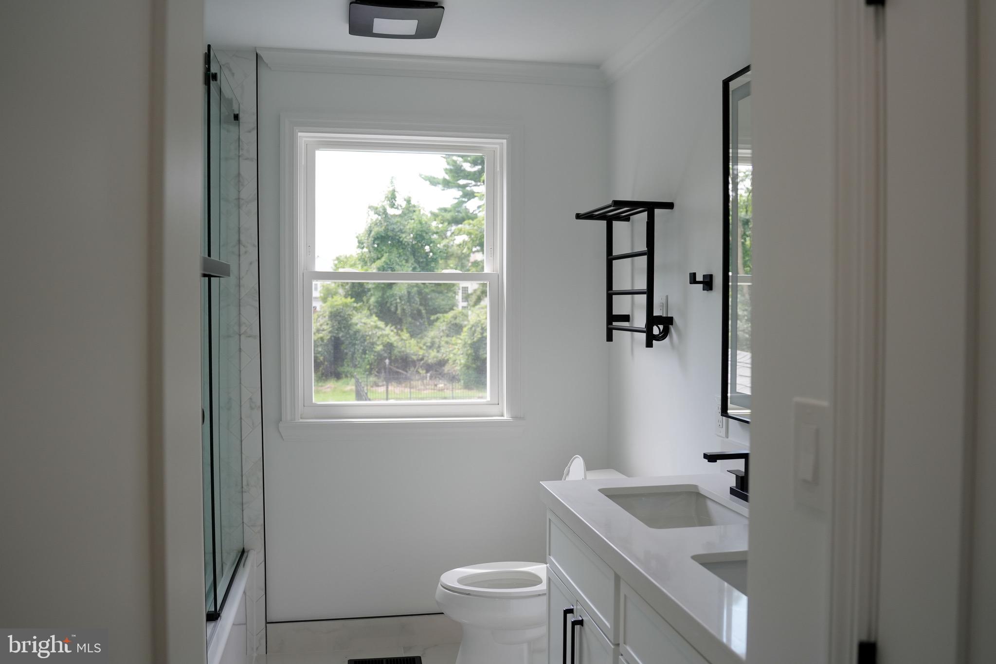 WEST GATE VIL - Residential