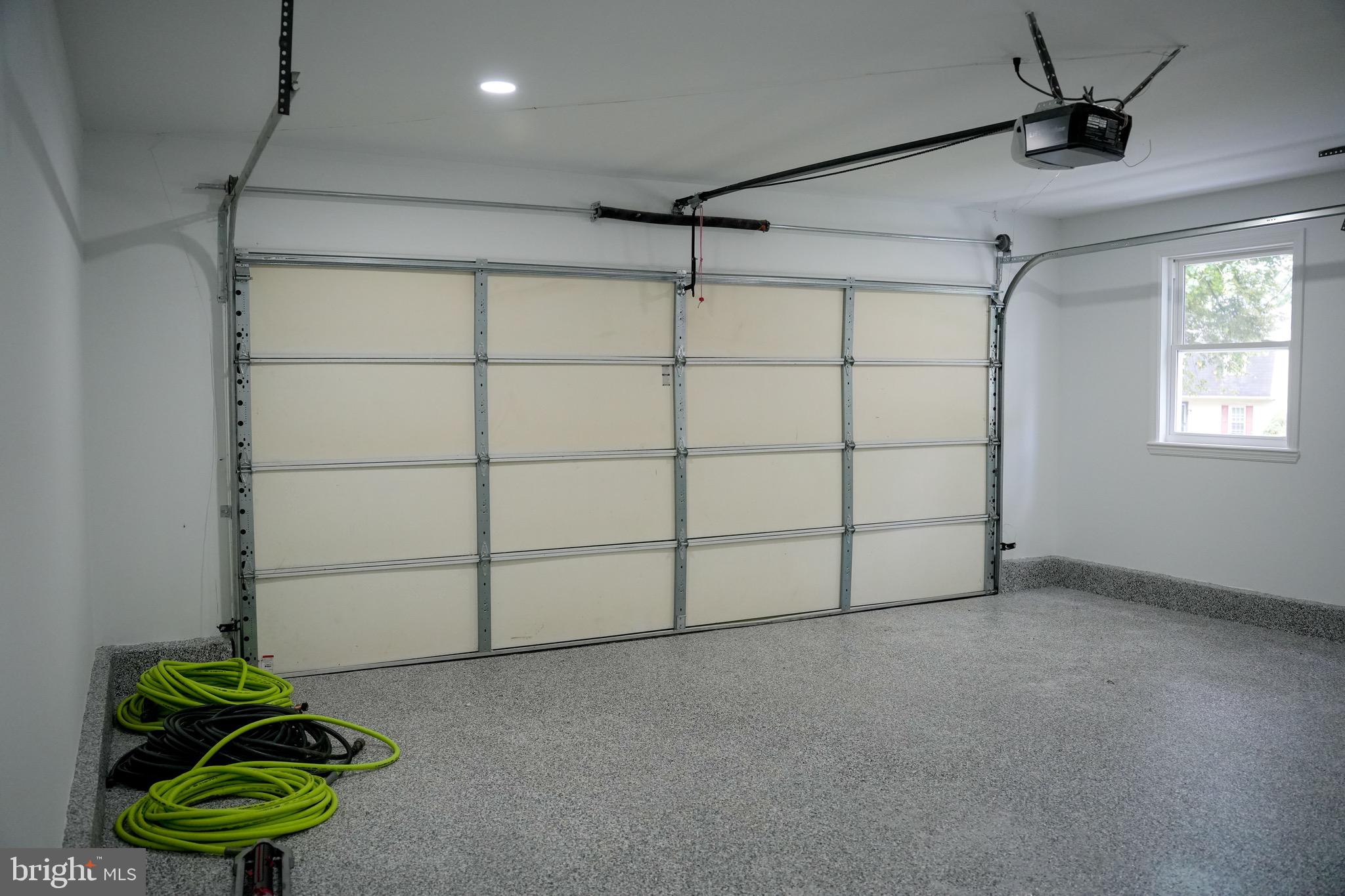 WEST GATE VIL - Residential