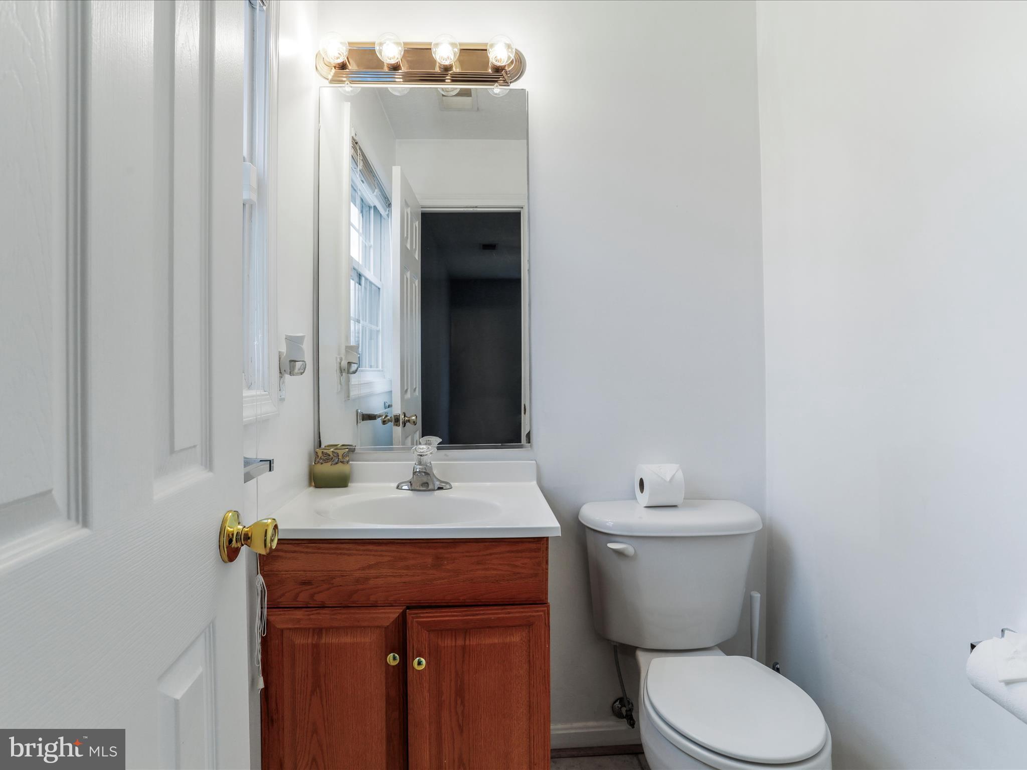 ROYAL VILLAGE - Residential