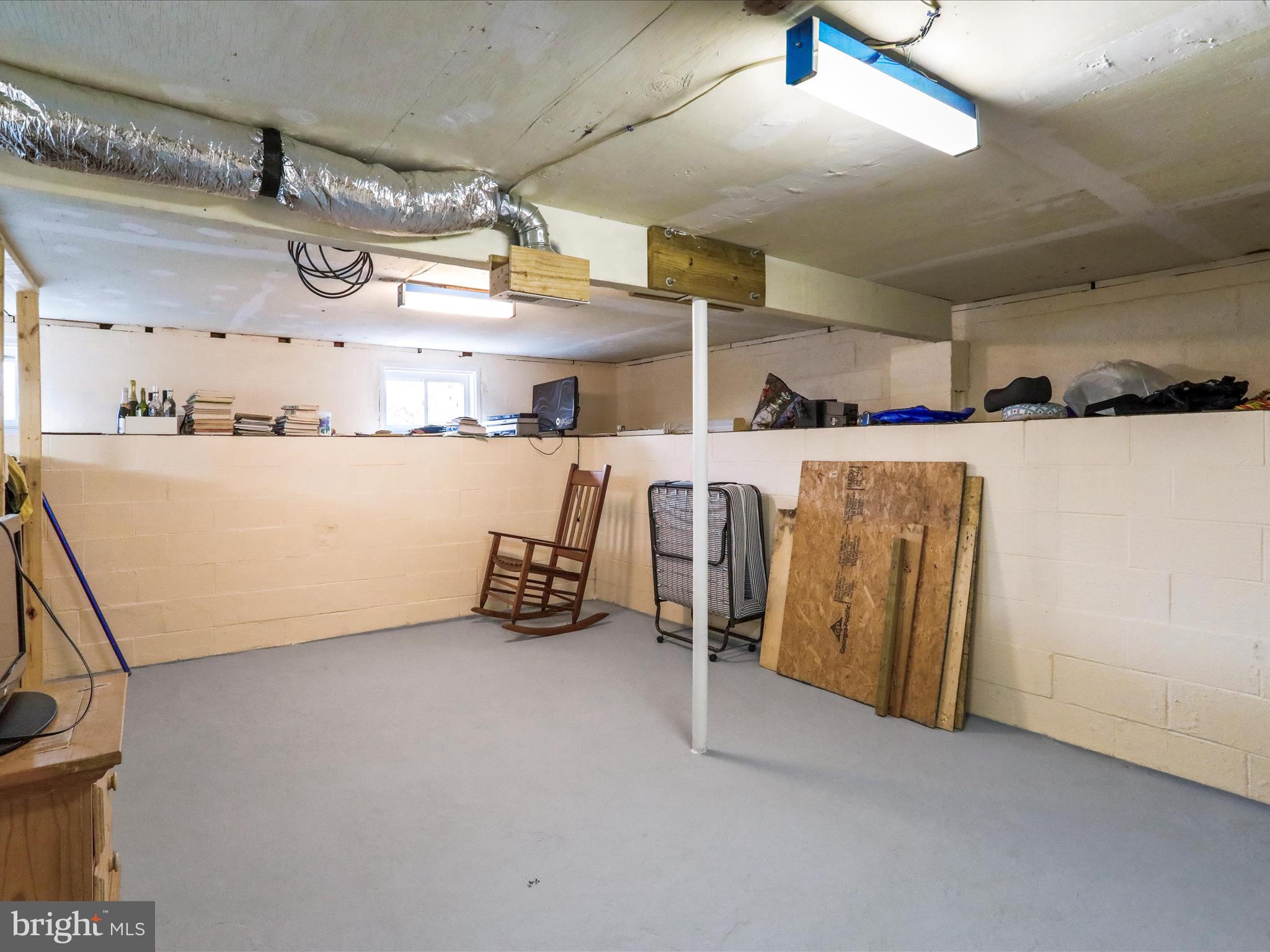 ROYAL VILLAGE - Residential