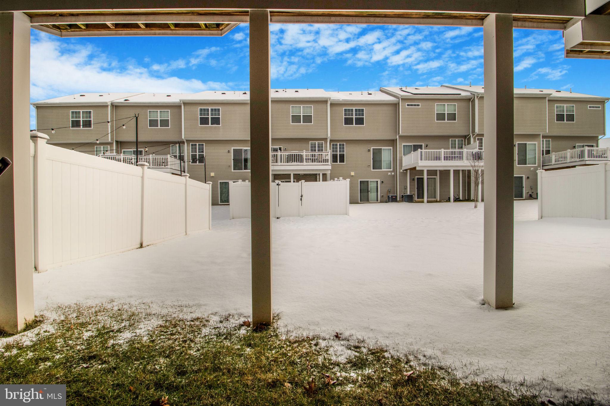 ADMIRALS LANDING - Residential