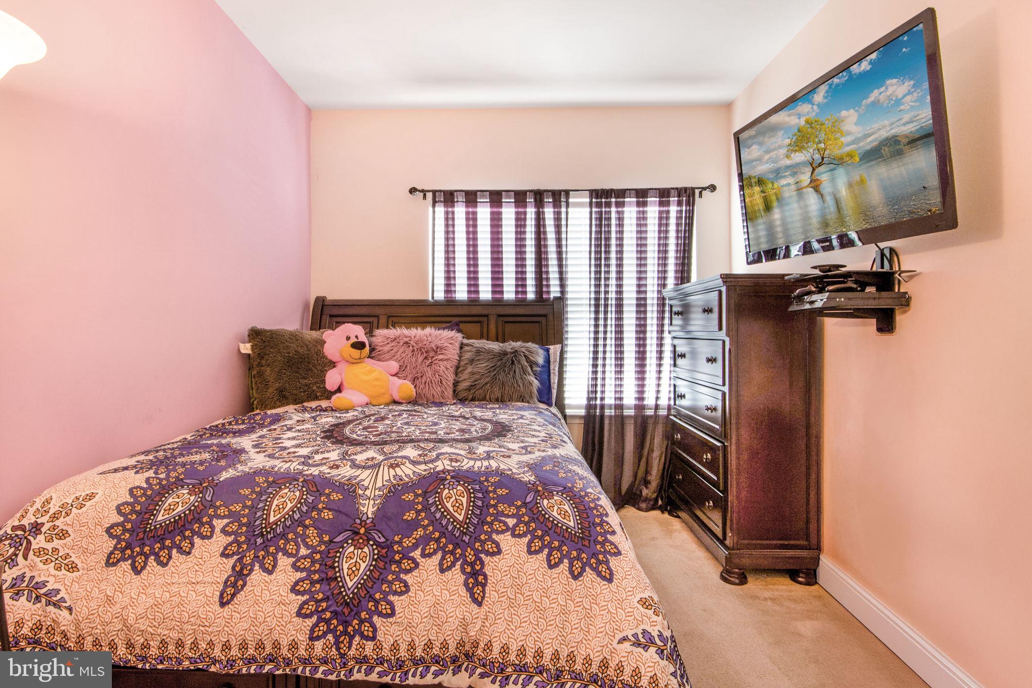 ADMIRALS LANDING - Residential