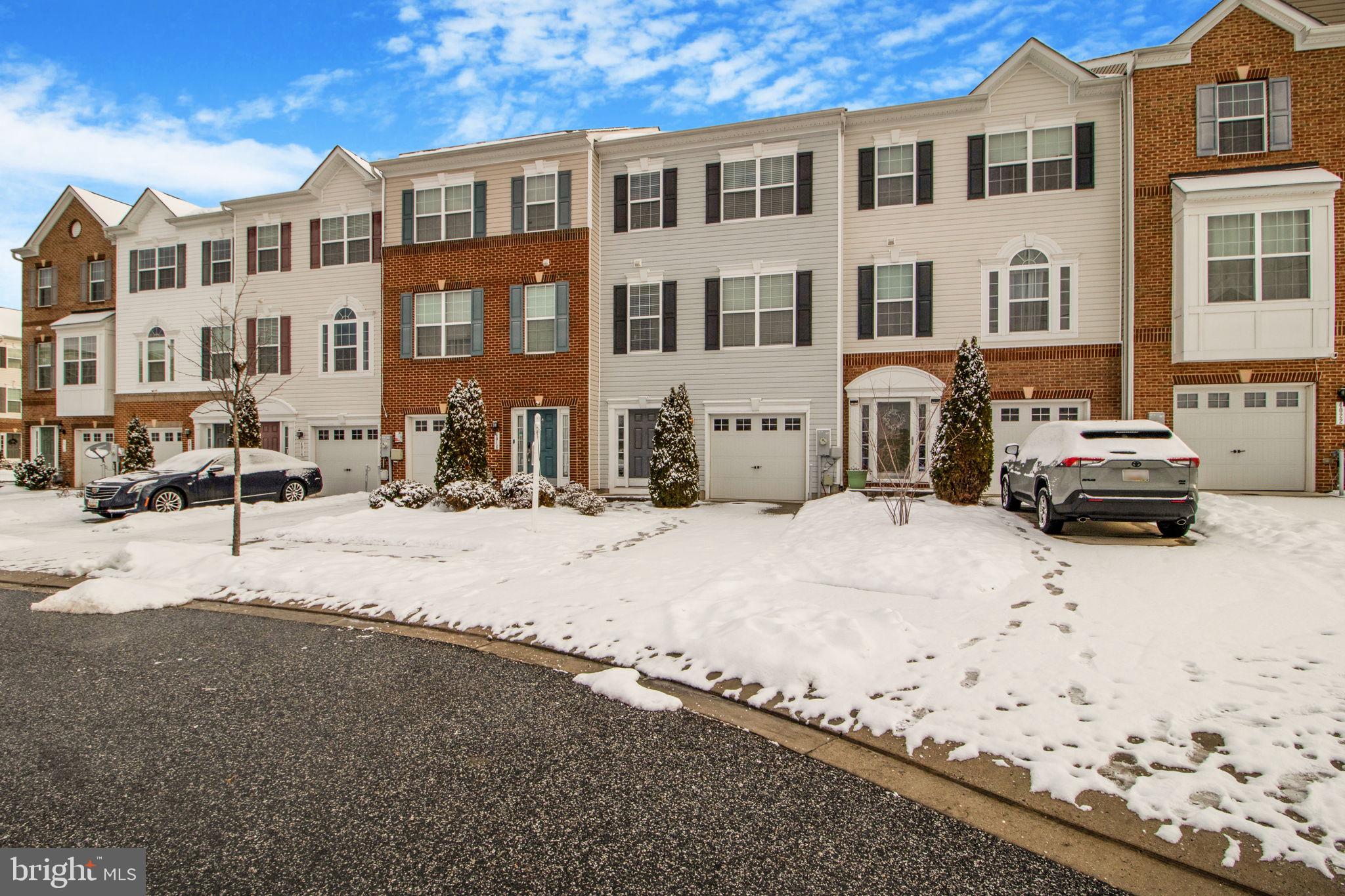 ADMIRALS LANDING - Residential