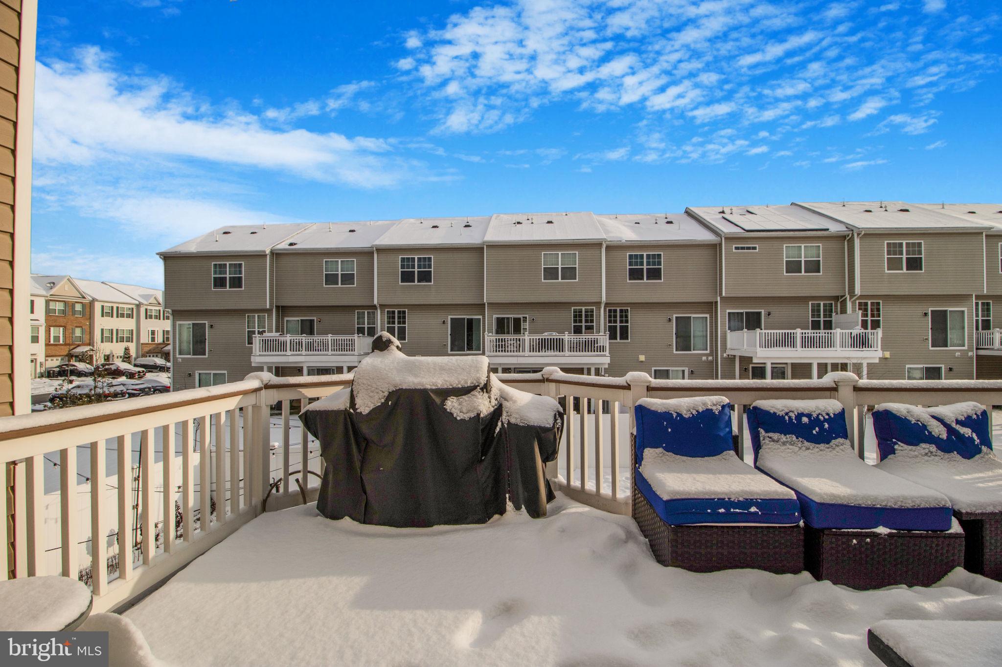 ADMIRALS LANDING - Residential