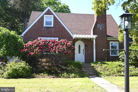 300 Orchard Road, Springfield, PA MLS: PADE2090458
