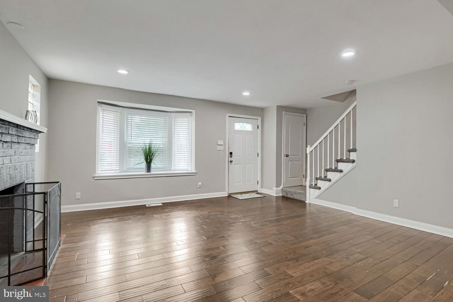 NORTHWOOD - Residential