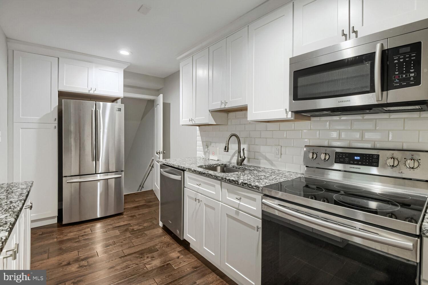 NORTHWOOD - Residential