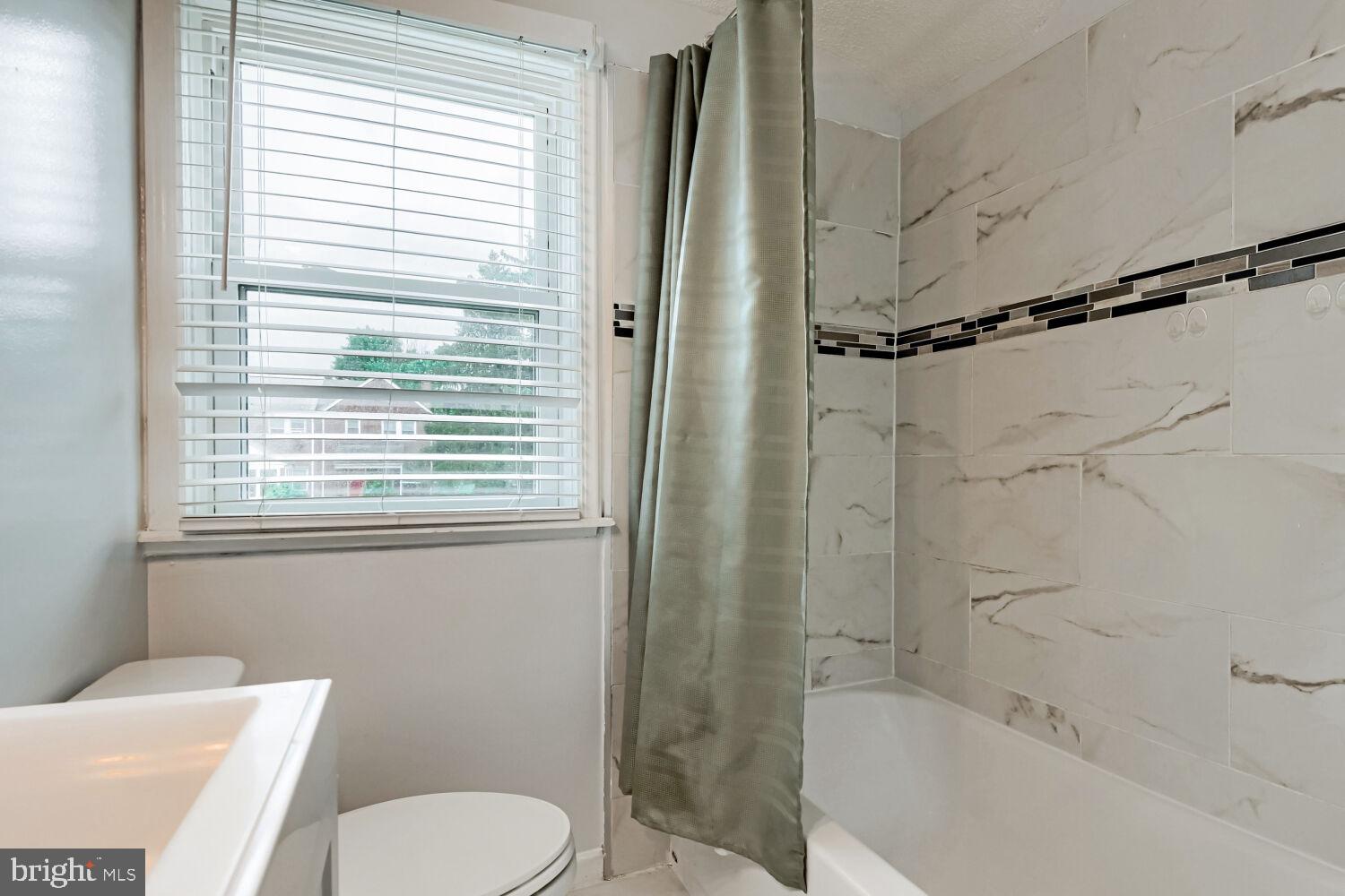 NORTHWOOD - Residential