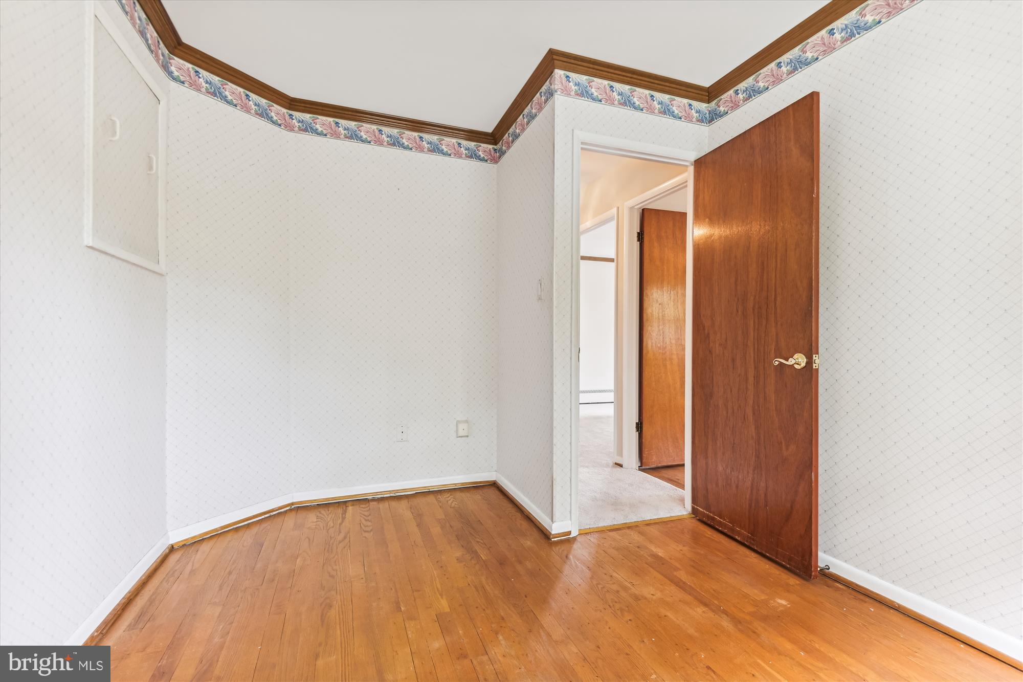 HUNT CLUB ESTATES - Residential