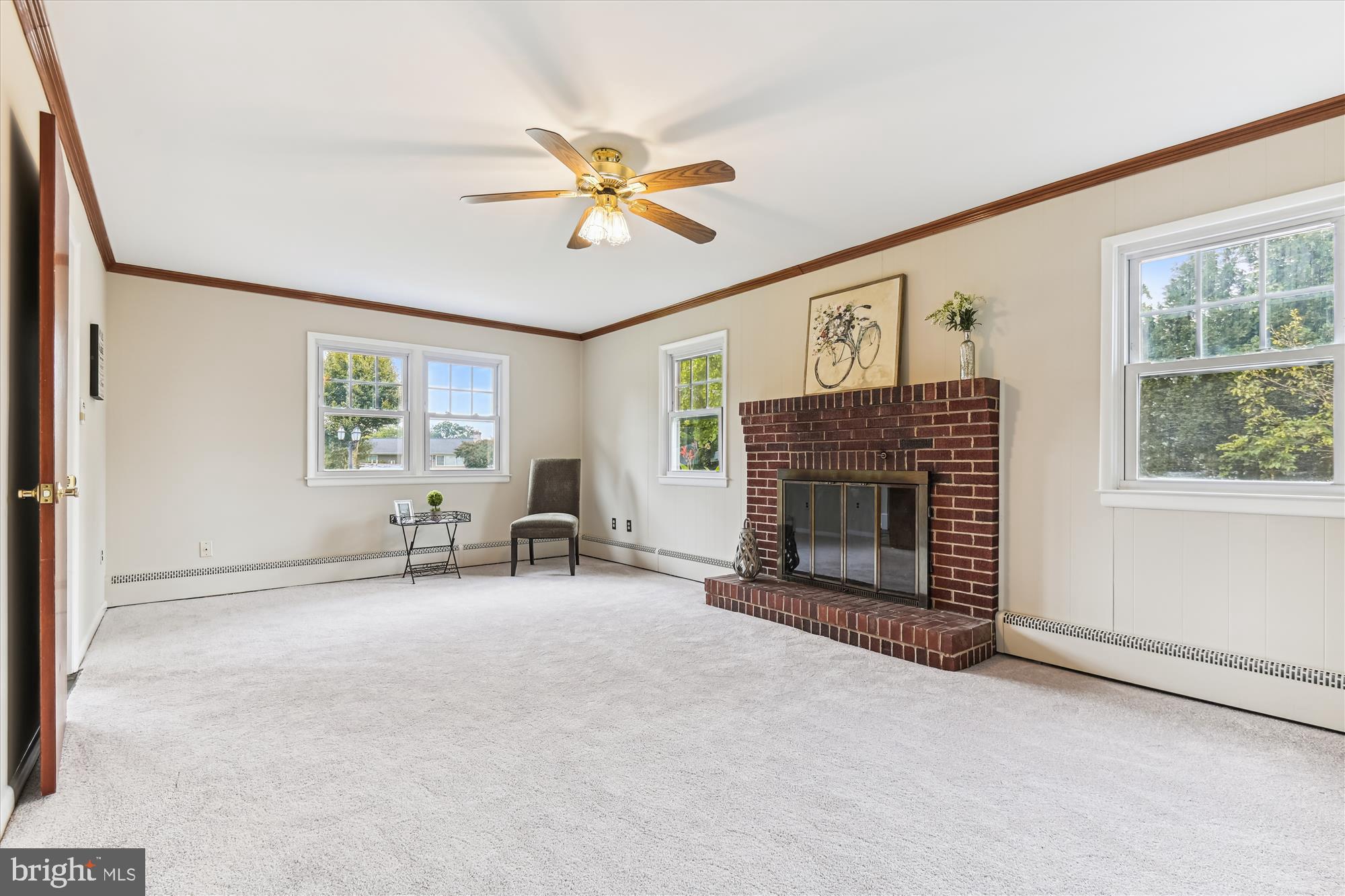 HUNT CLUB ESTATES - Residential