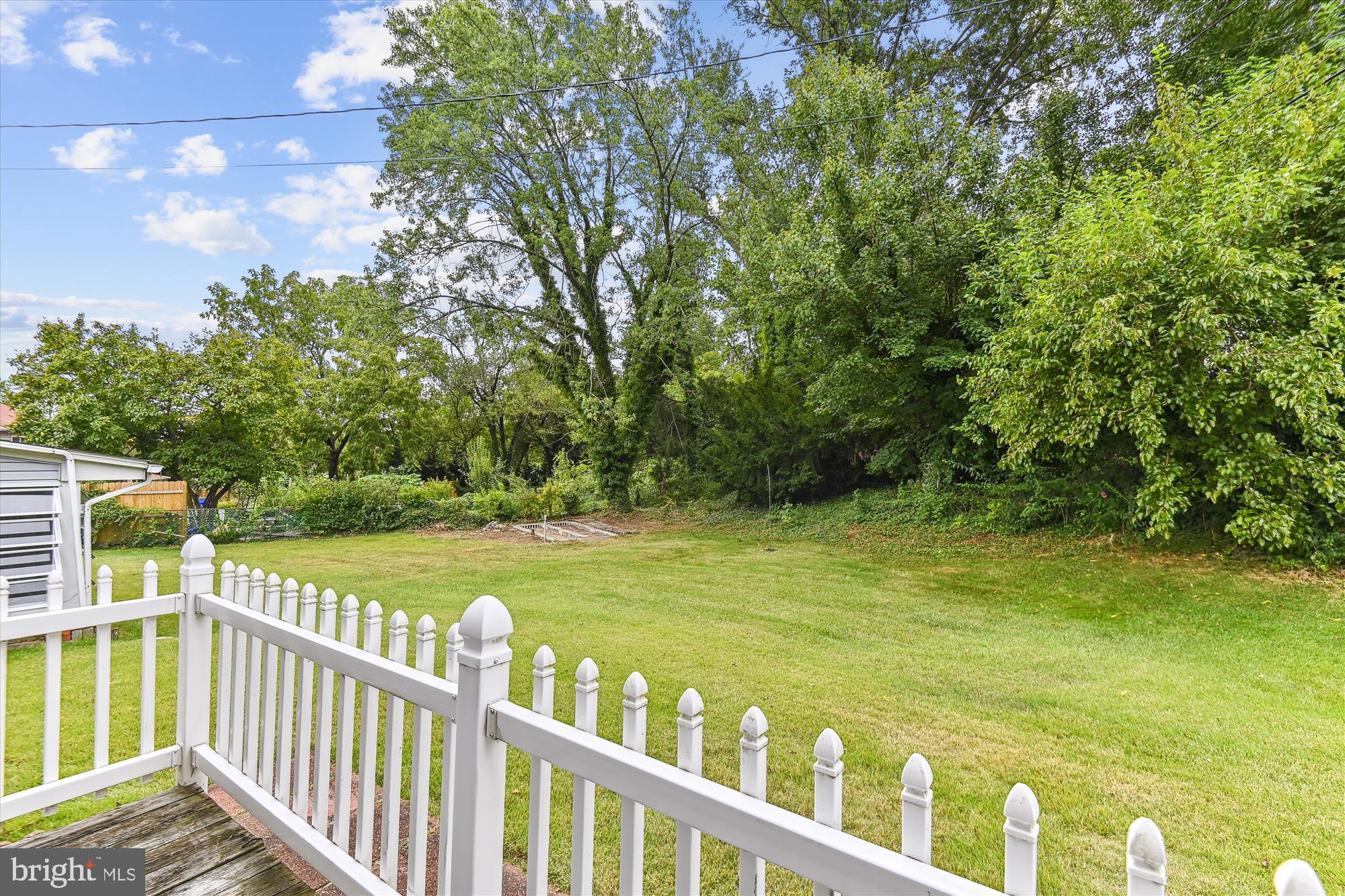 HUNT CLUB ESTATES - Residential