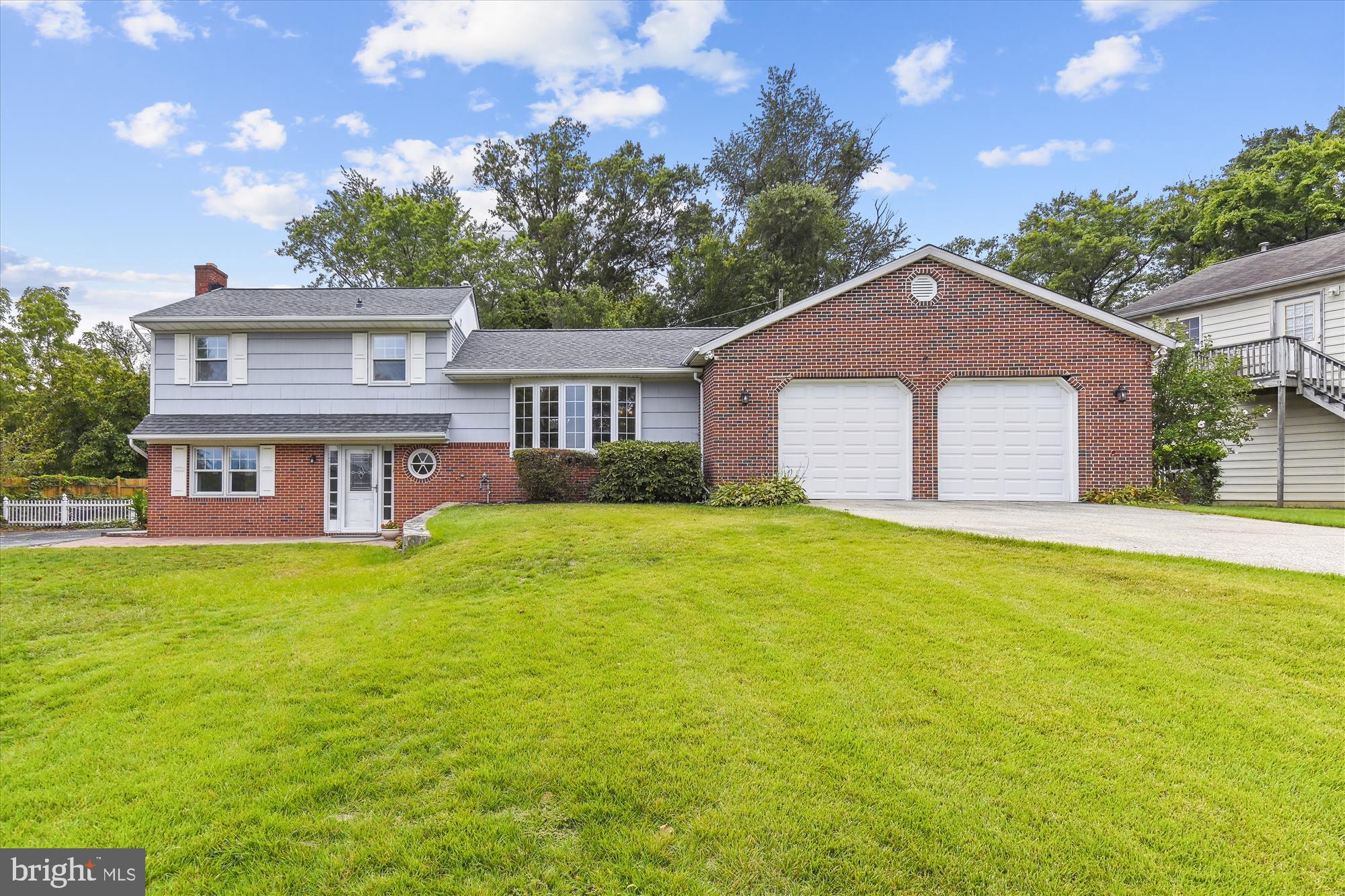 HUNT CLUB ESTATES - Residential